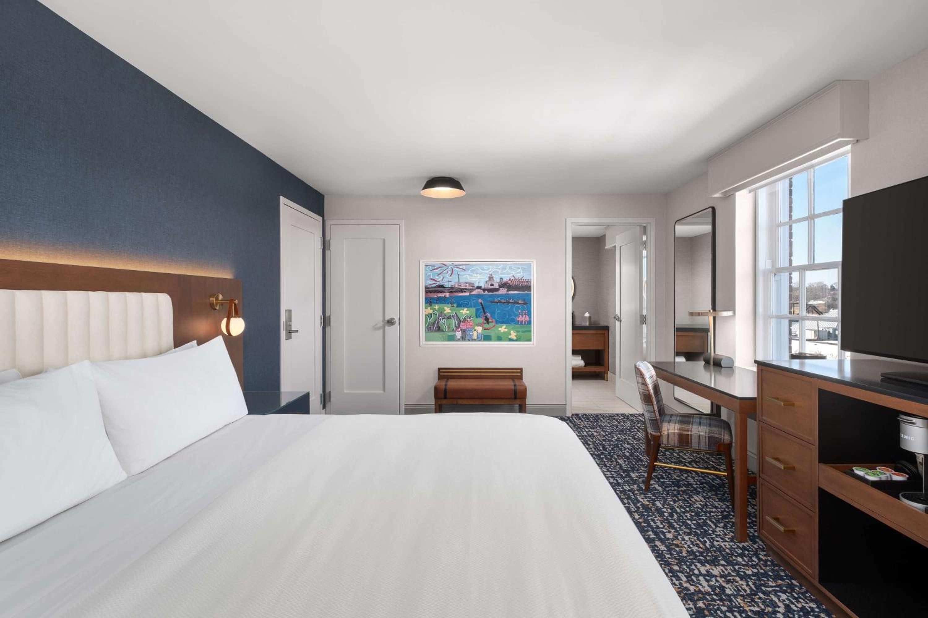 King Room with River View - Photo 1