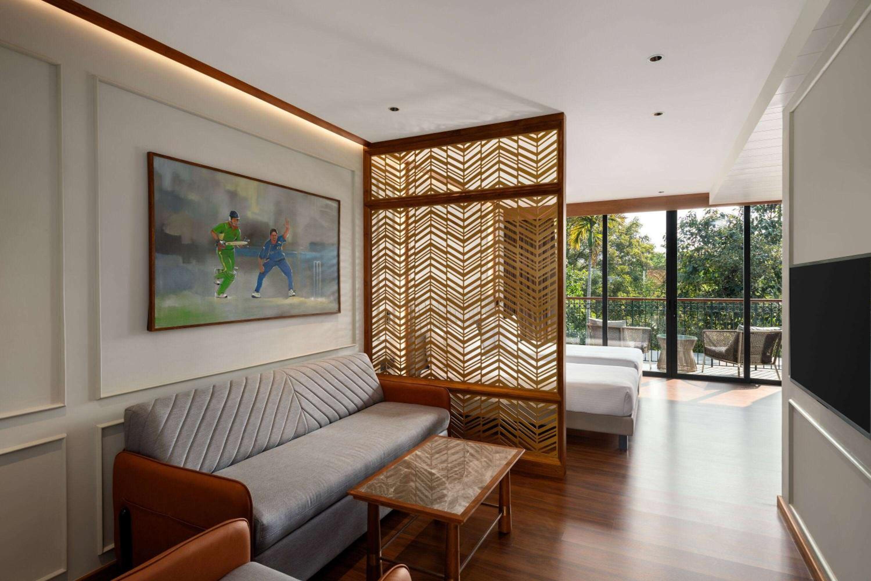 Premium Suite - Photo 1