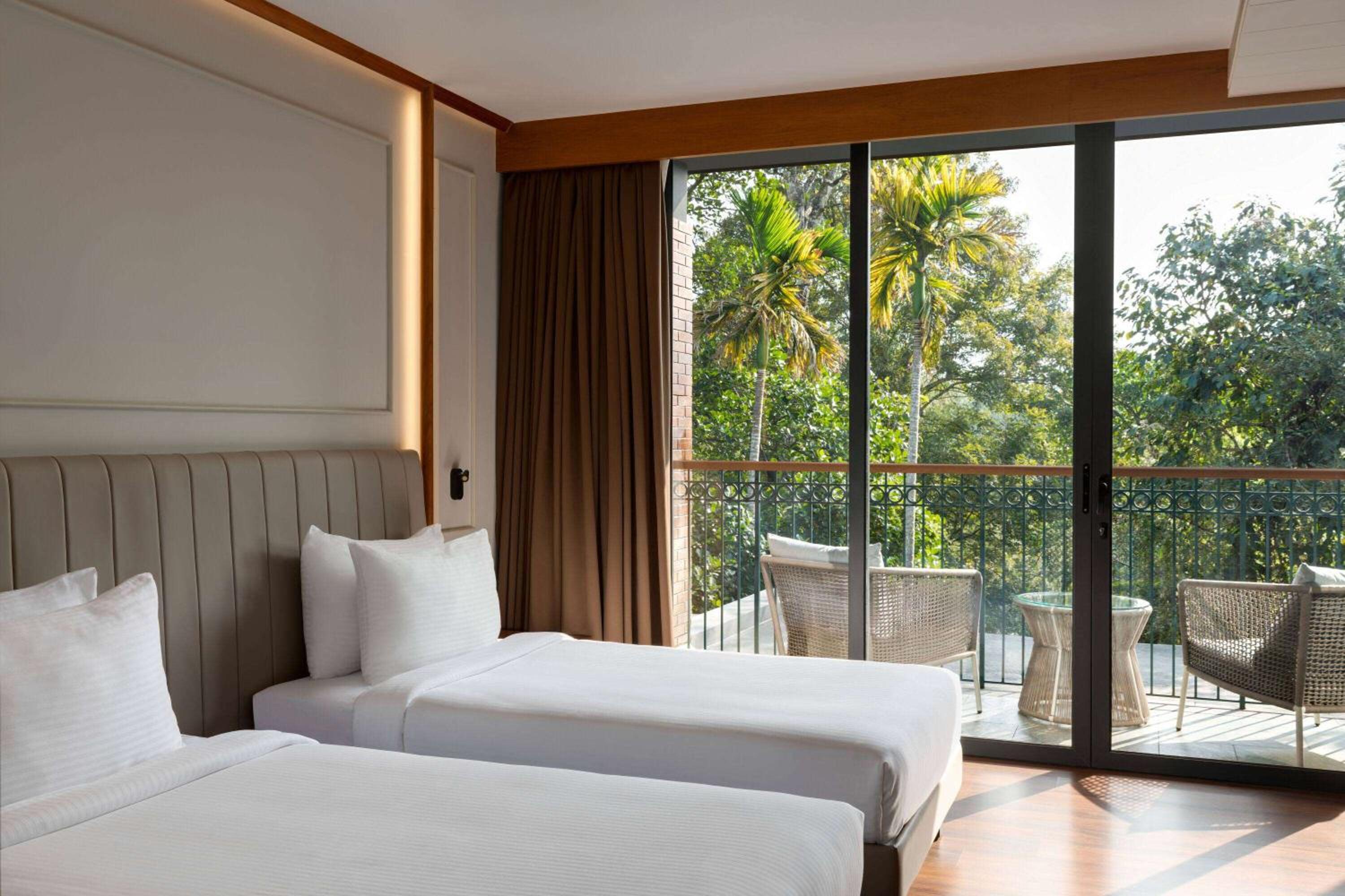 Premium Suite - Photo 2