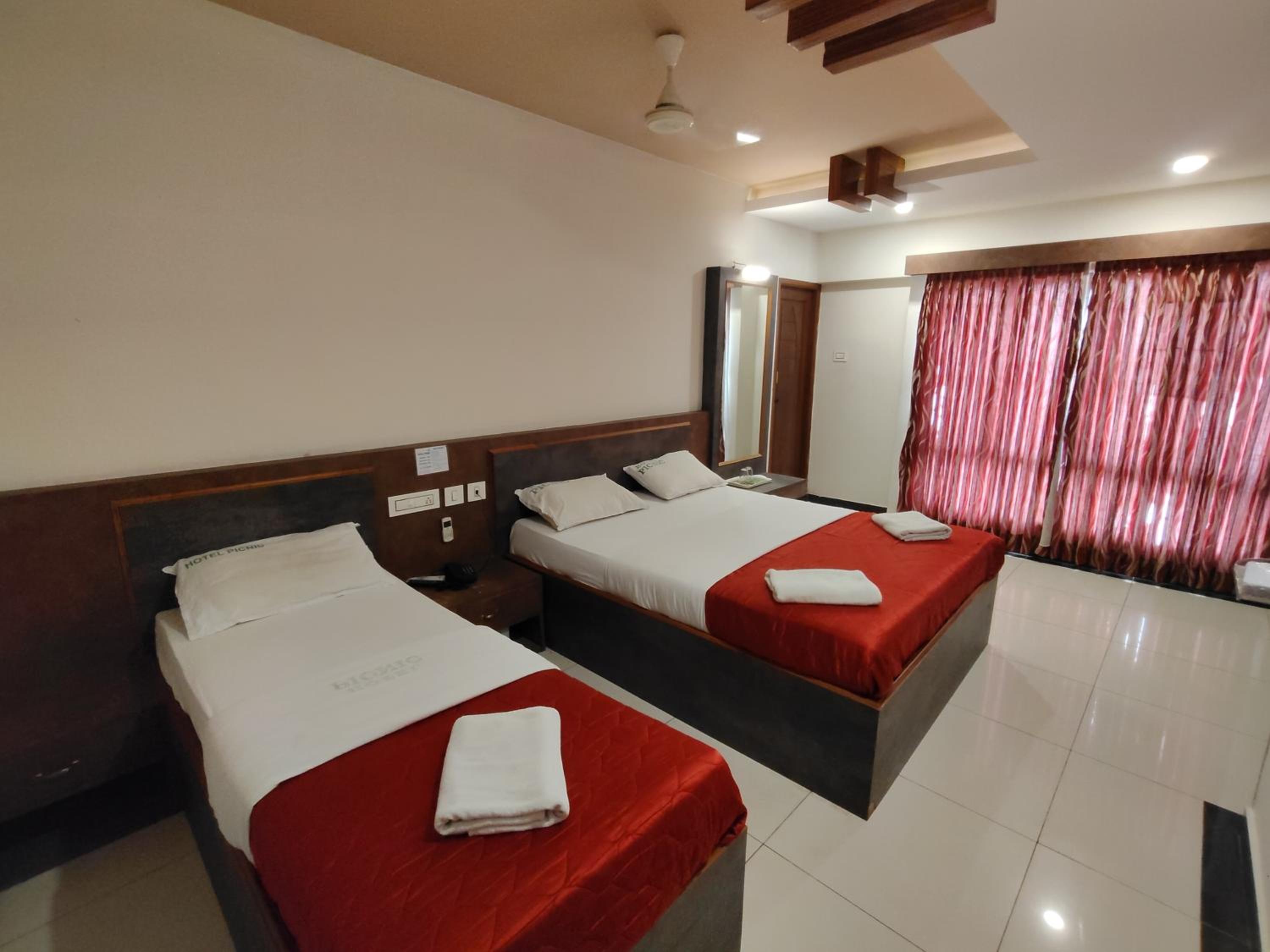 Deluxe Triple Room - Photo 3