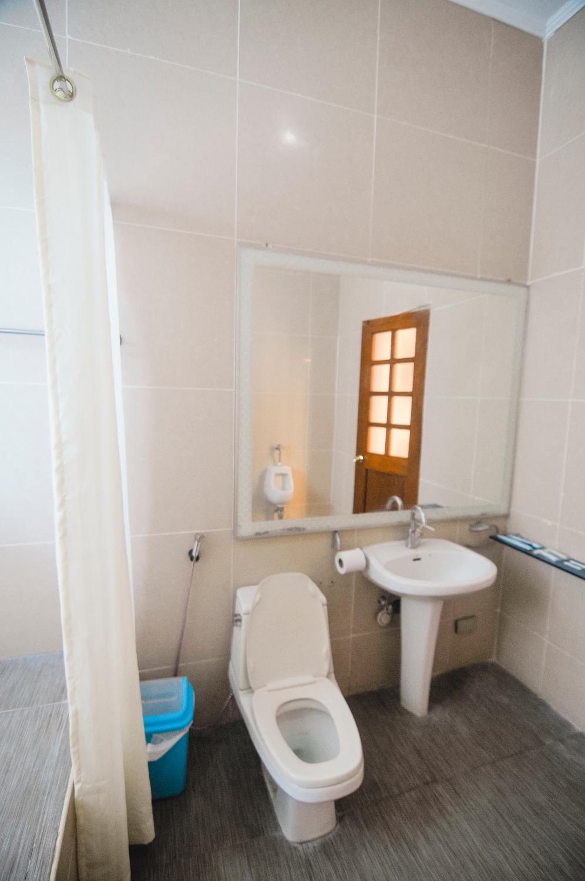 Honeymoon Room - Photo 9