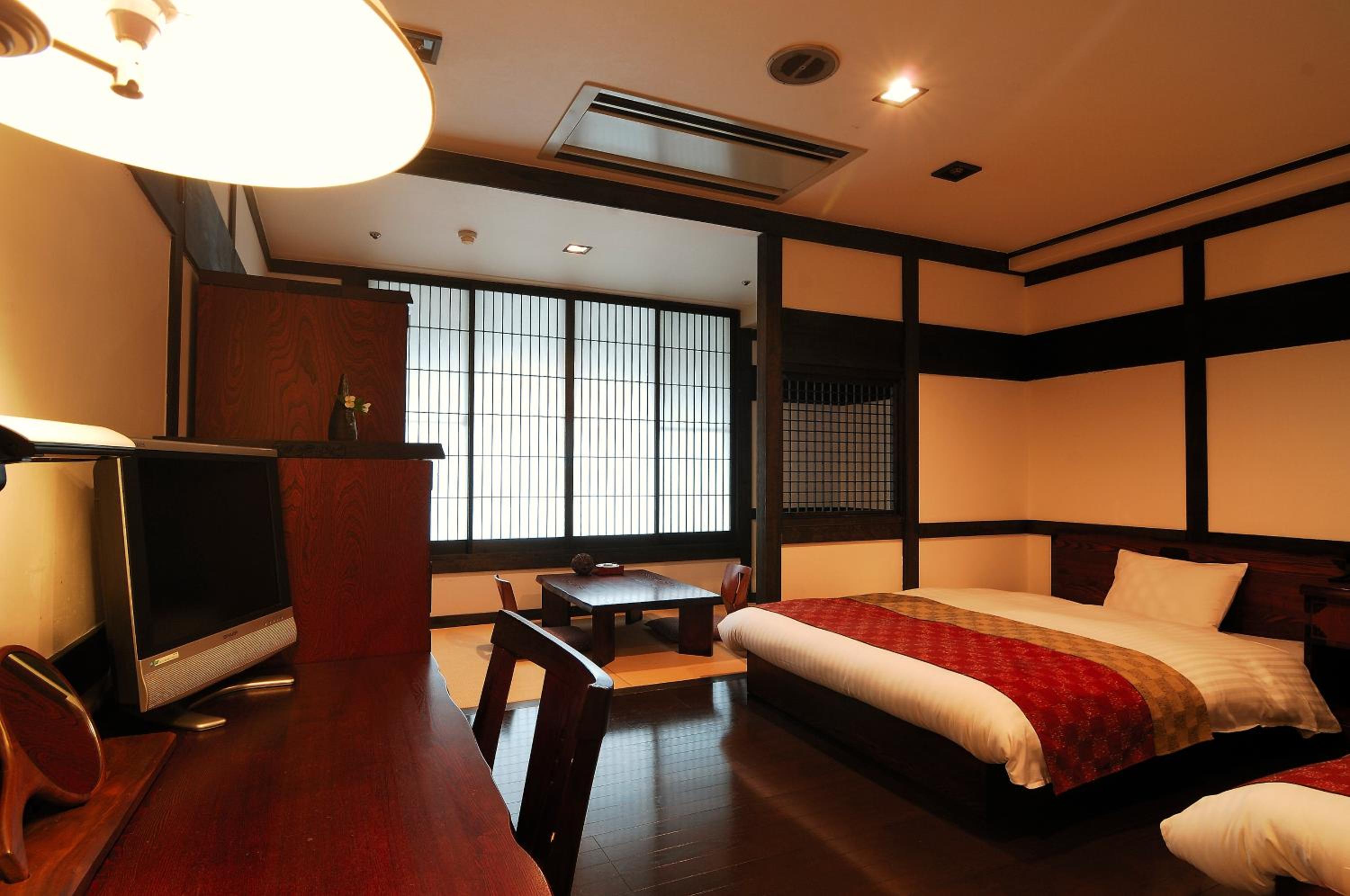 Twin Room - Non-Smoking - Photo 3
