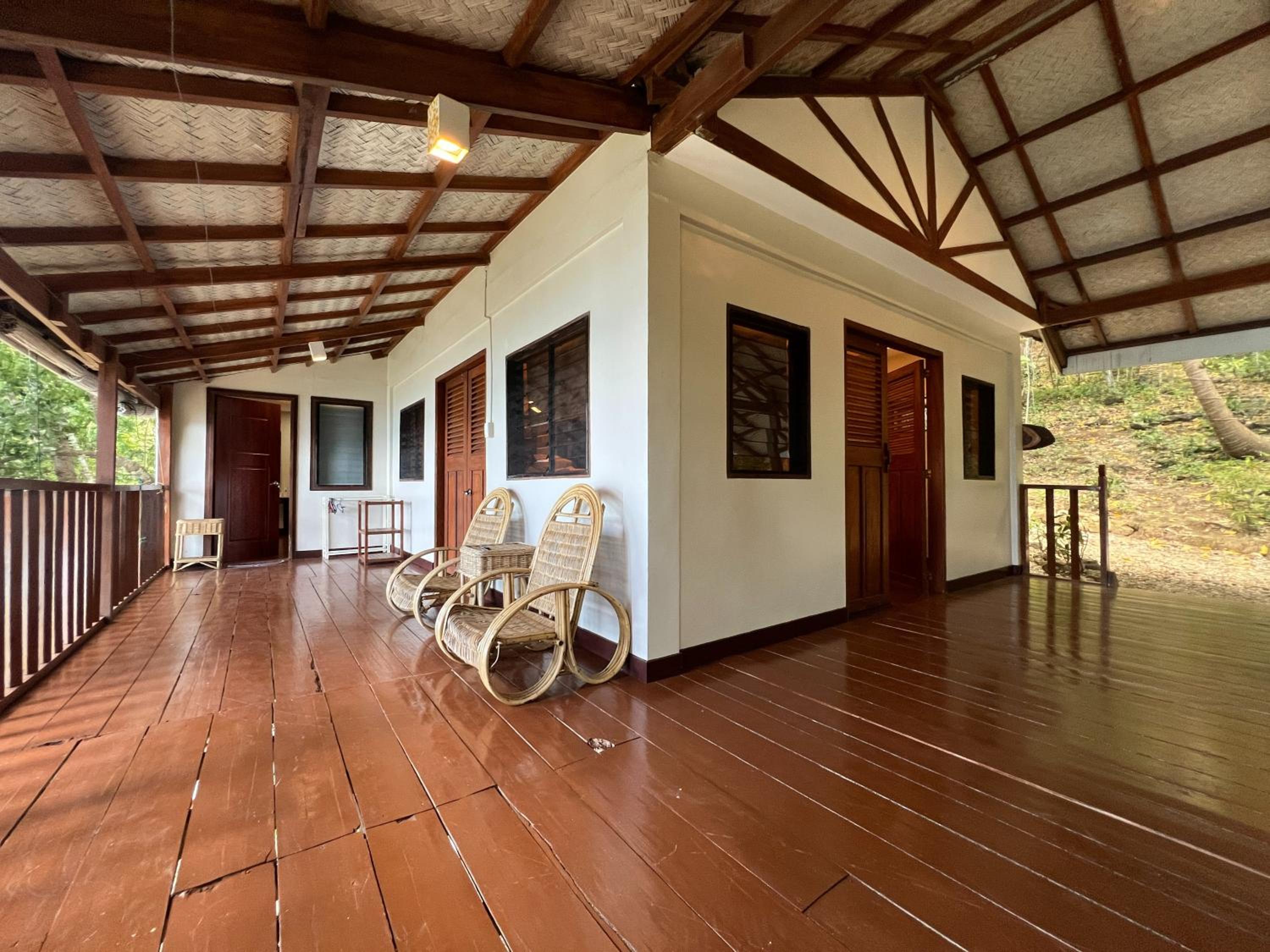 Villa - Photo 5