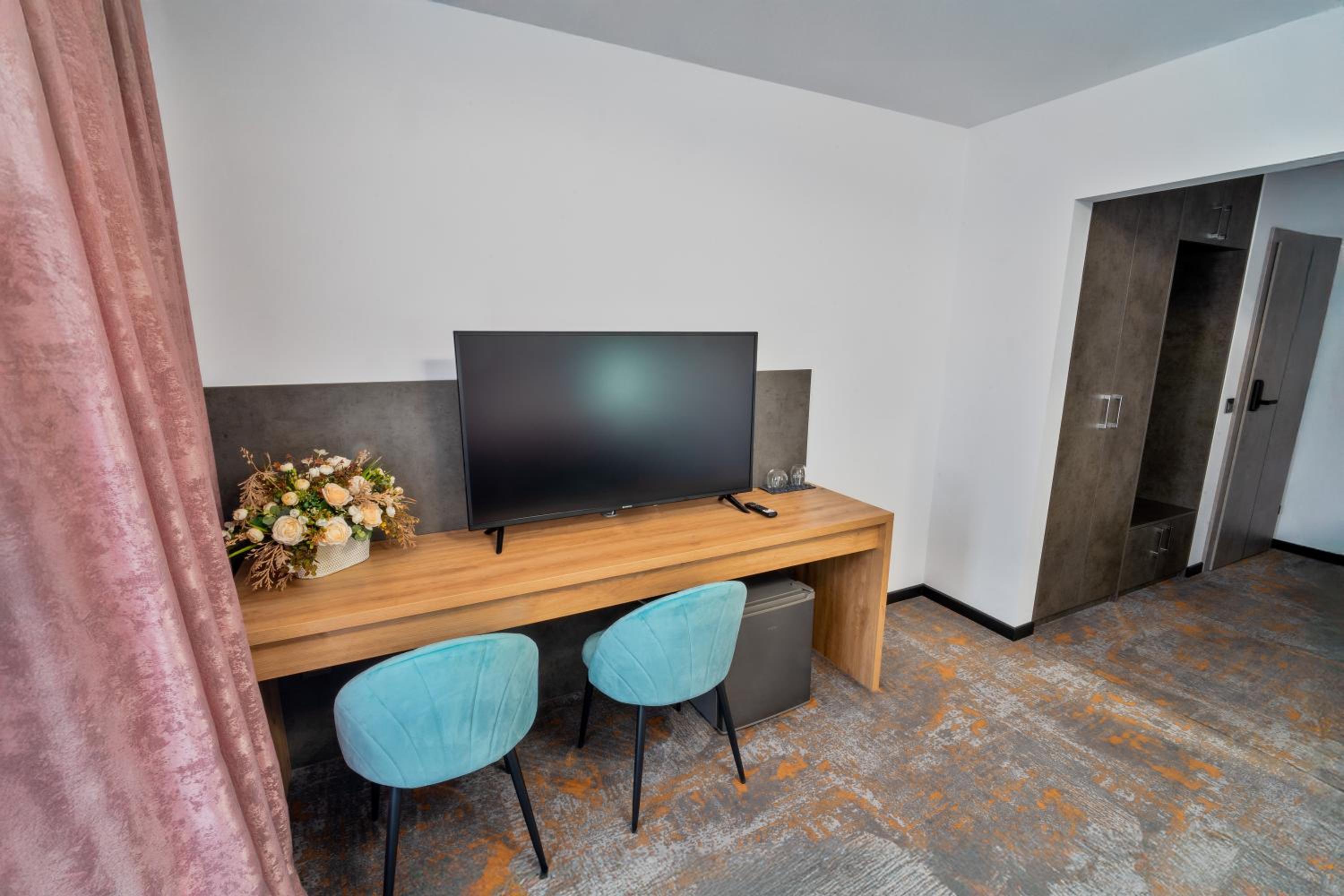Deluxe Double or Twin Room photo 1