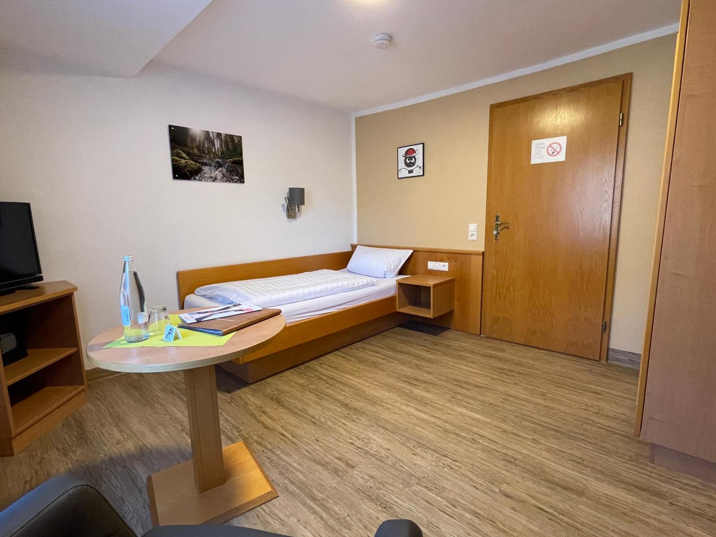 Single Room photo 1