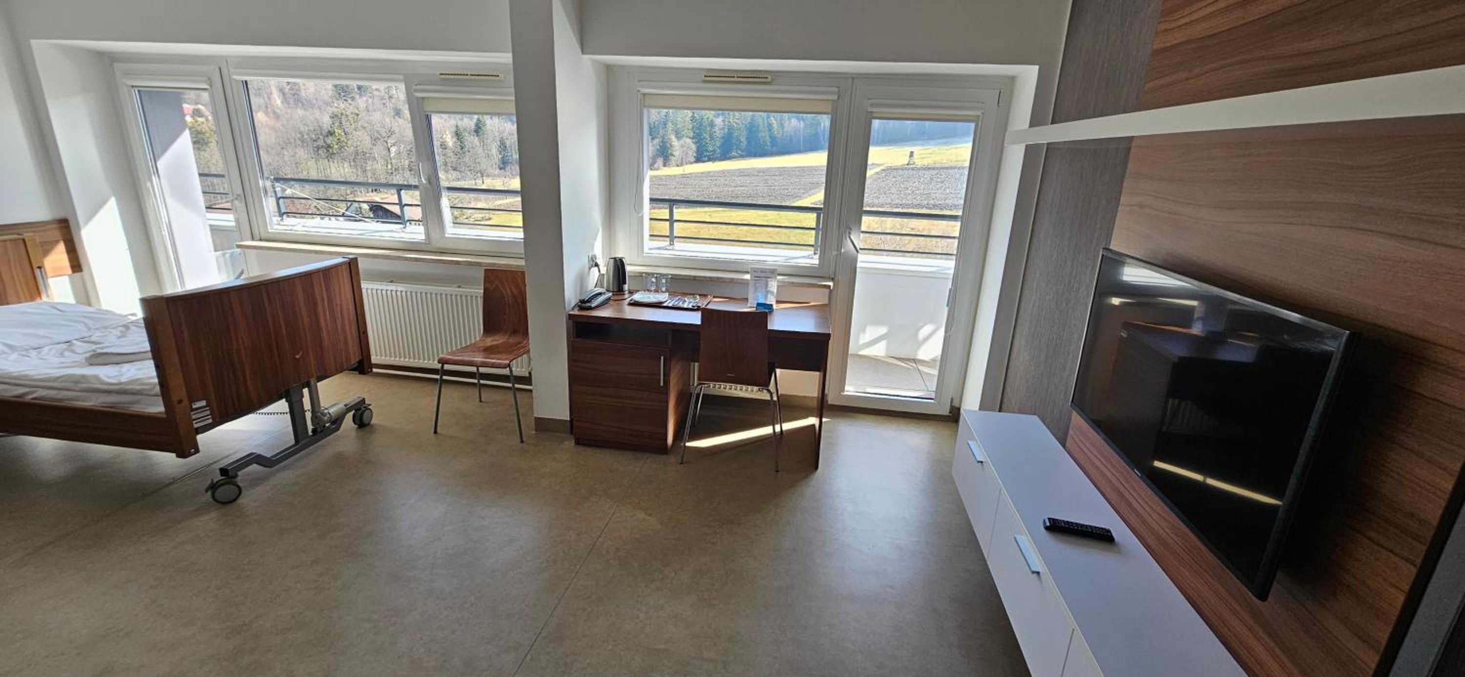Twin Room - Disability Access photo 1