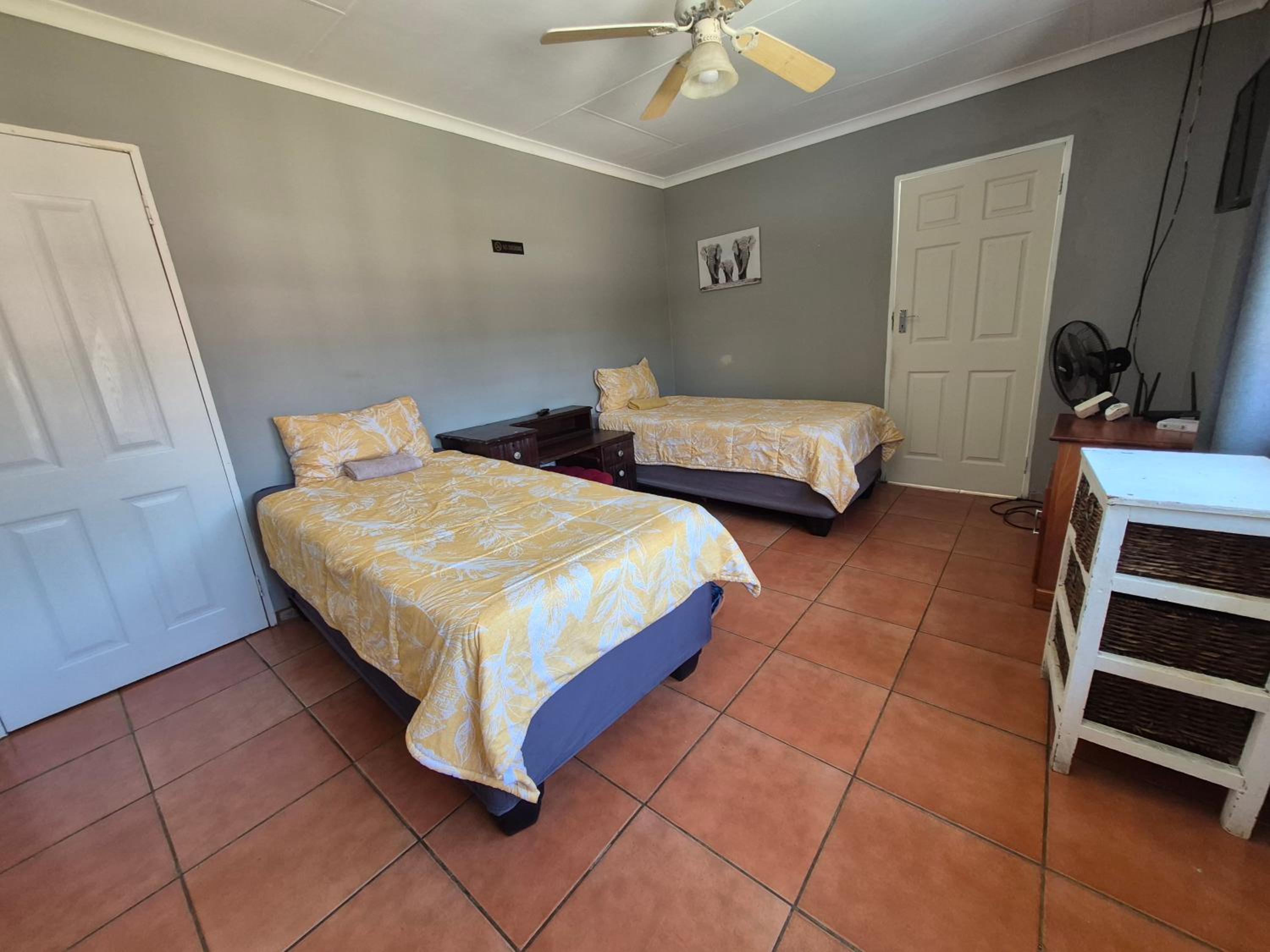 Comfort Triple Room with Shower photo 2