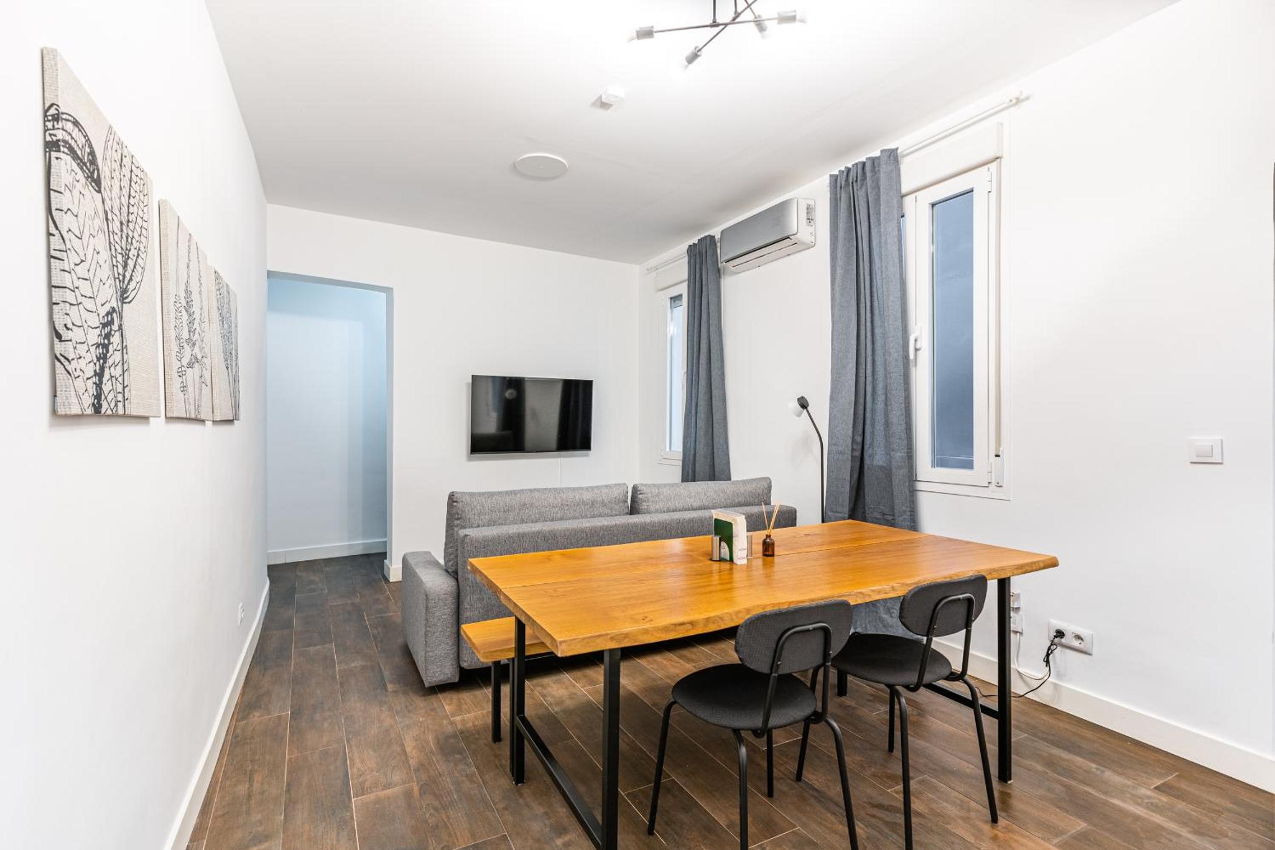 One-Bedroom Apartment