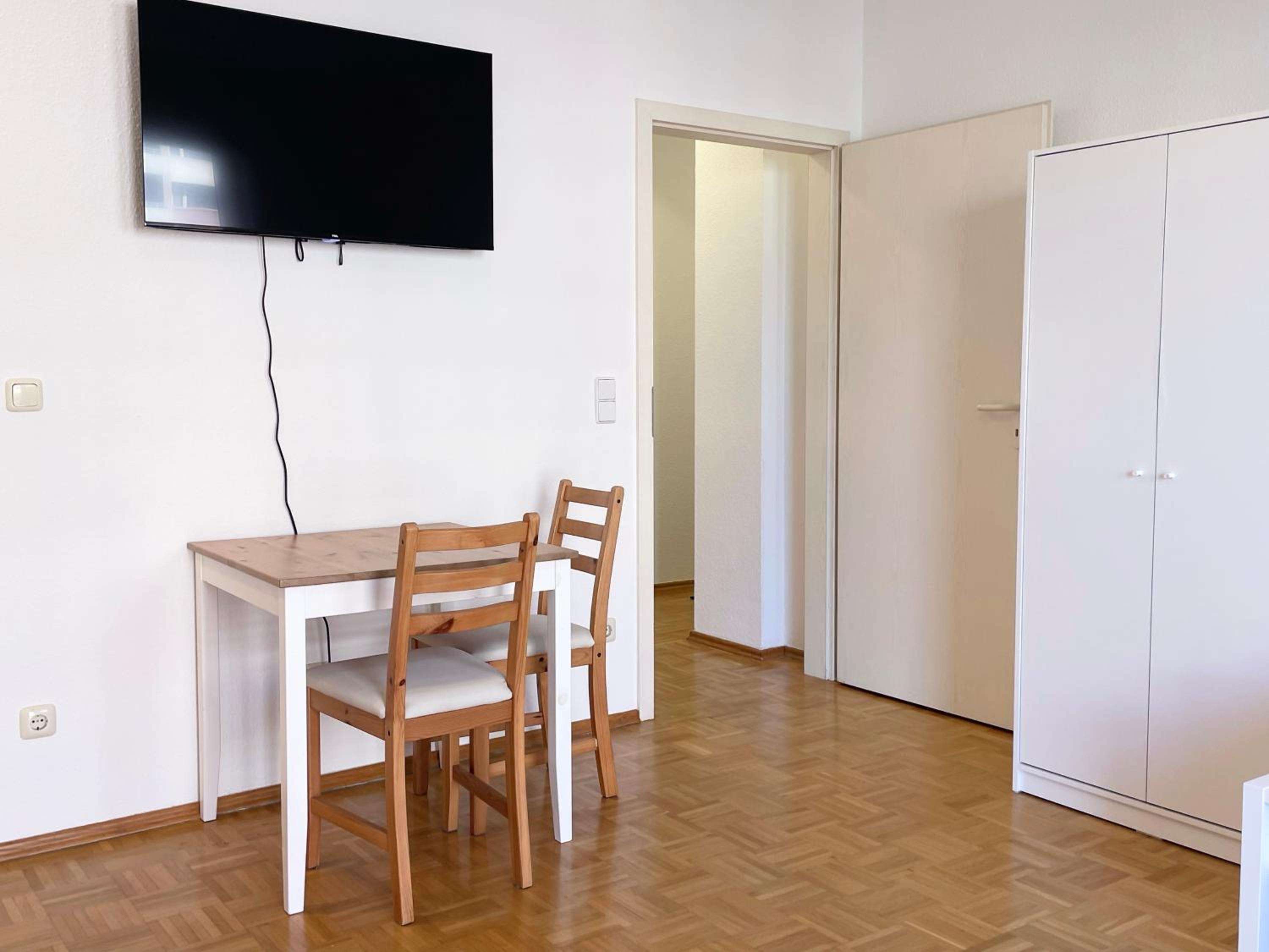 Studio Apartment photo 3