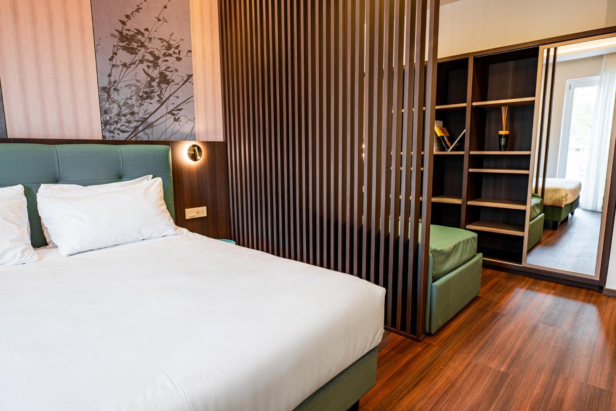 Suite with Terrace and Hot Tub - Photo 3