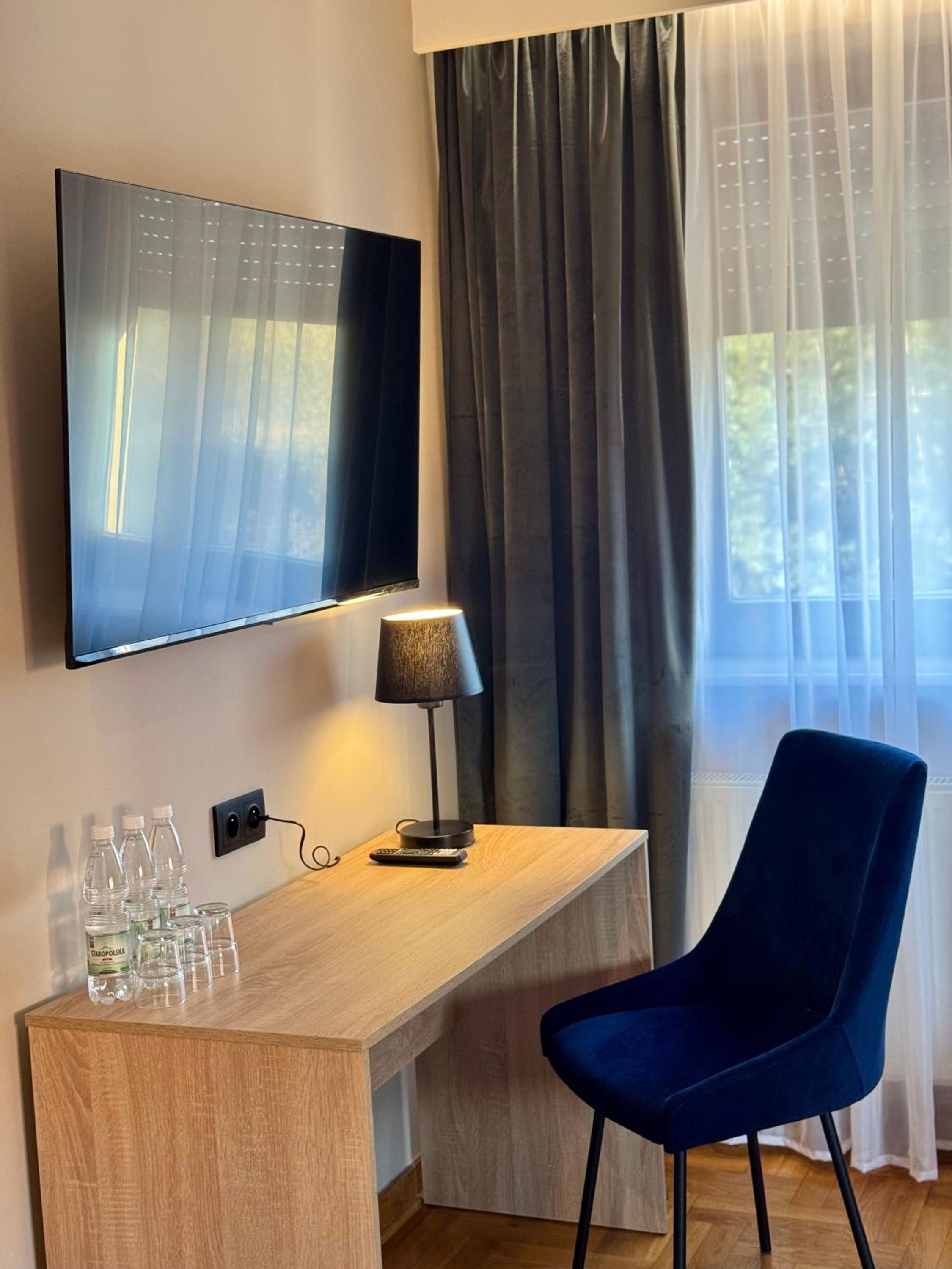 Triple Room - Photo 2
