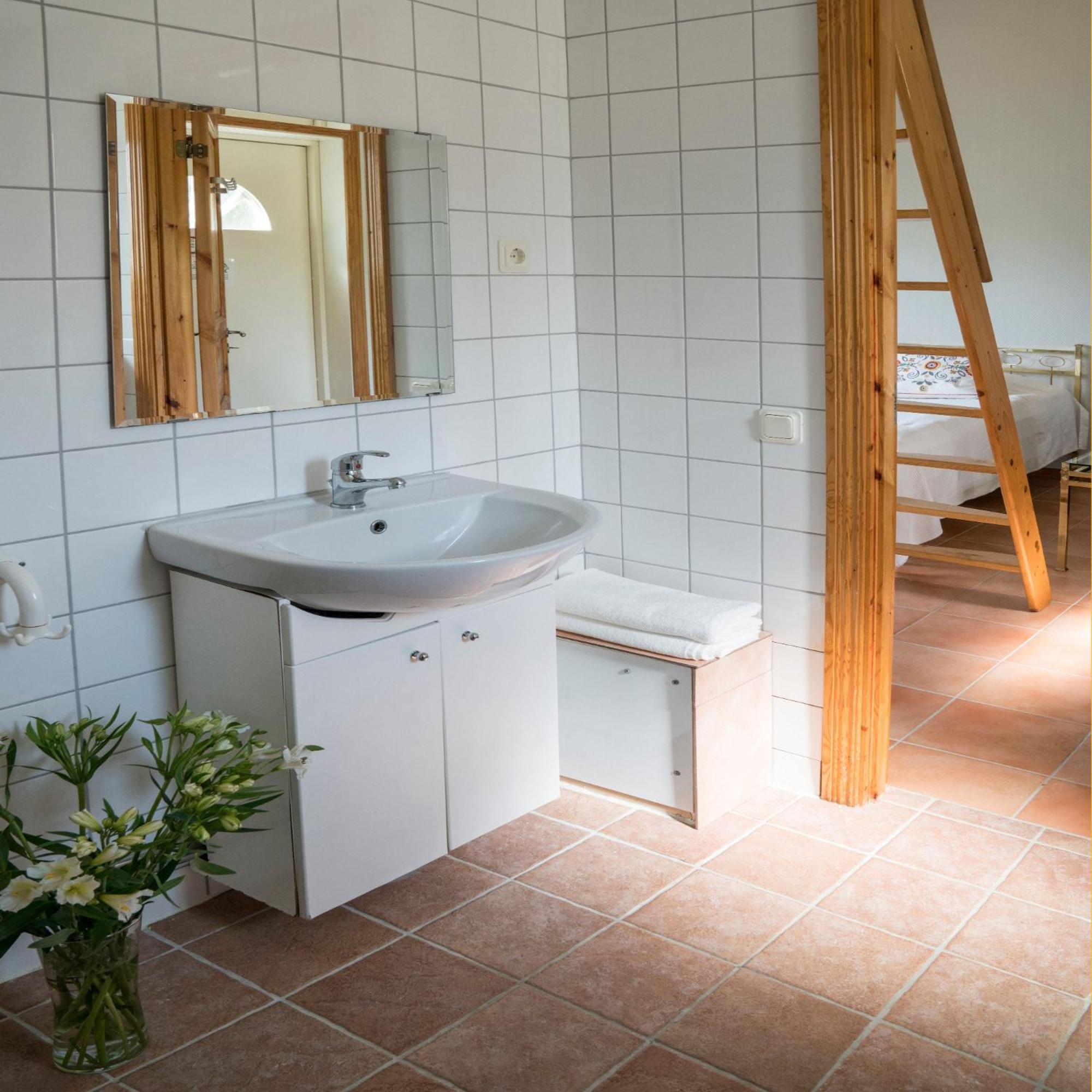 Lofthus / Lägenhet med uteplats