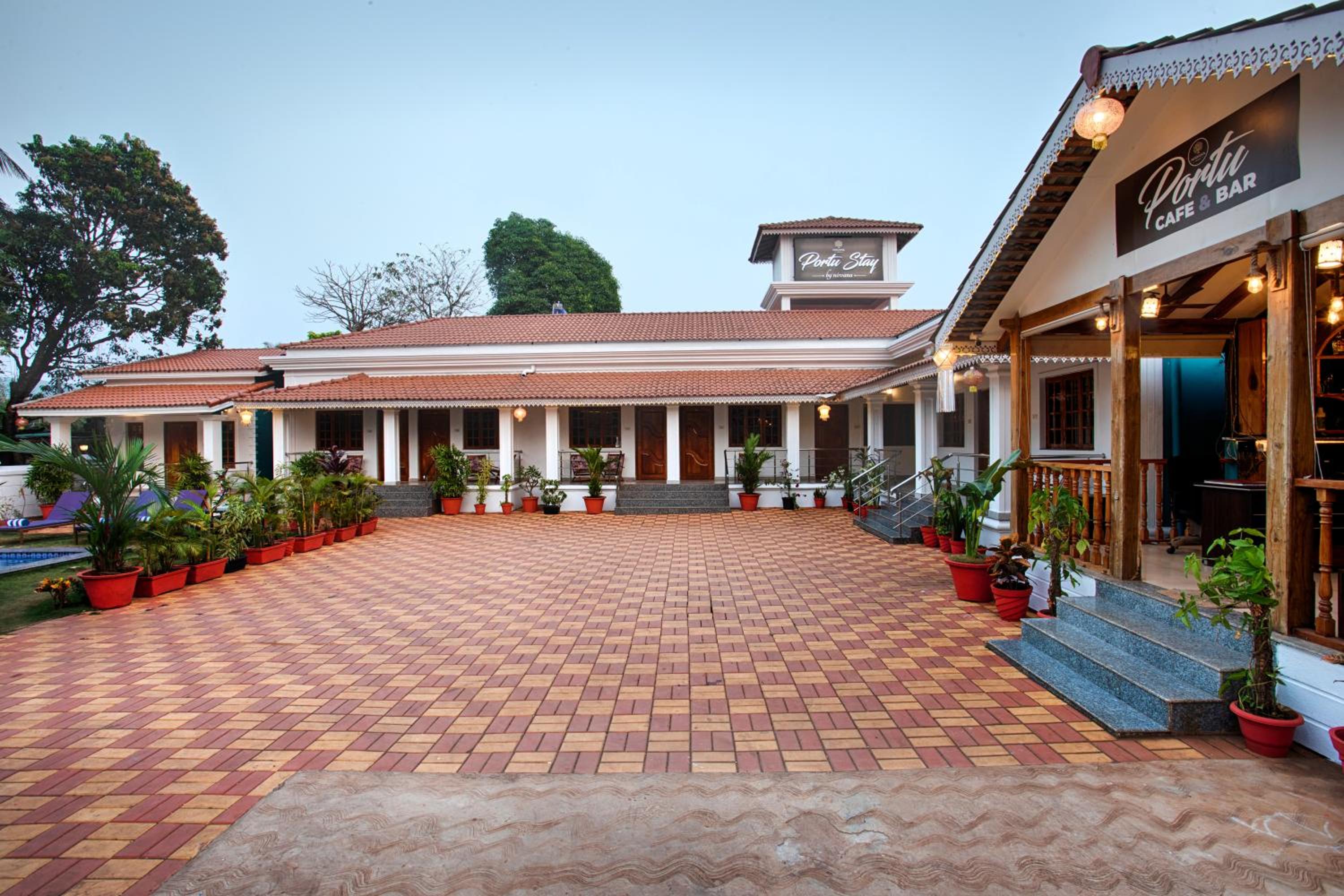 Villa with Garden View