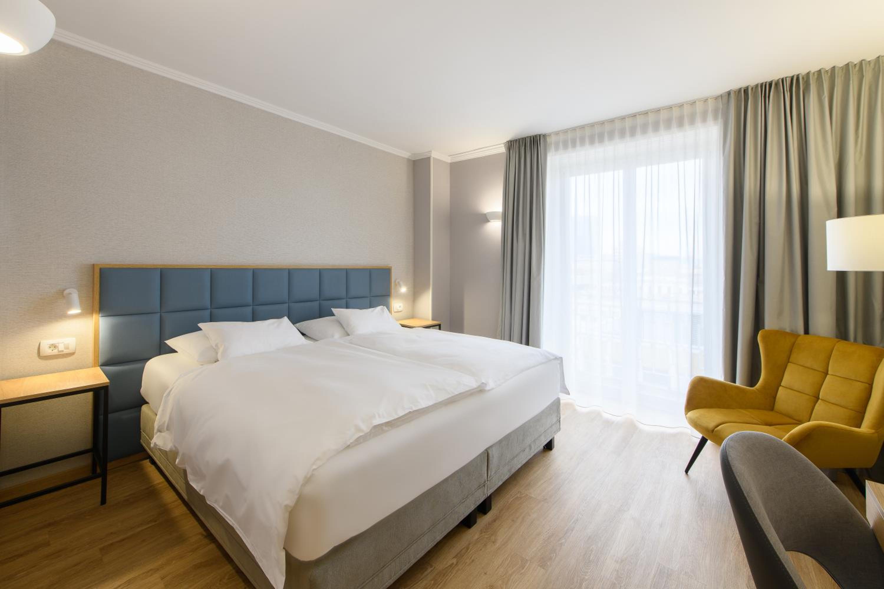 Superior Double or Twin Room photo 2