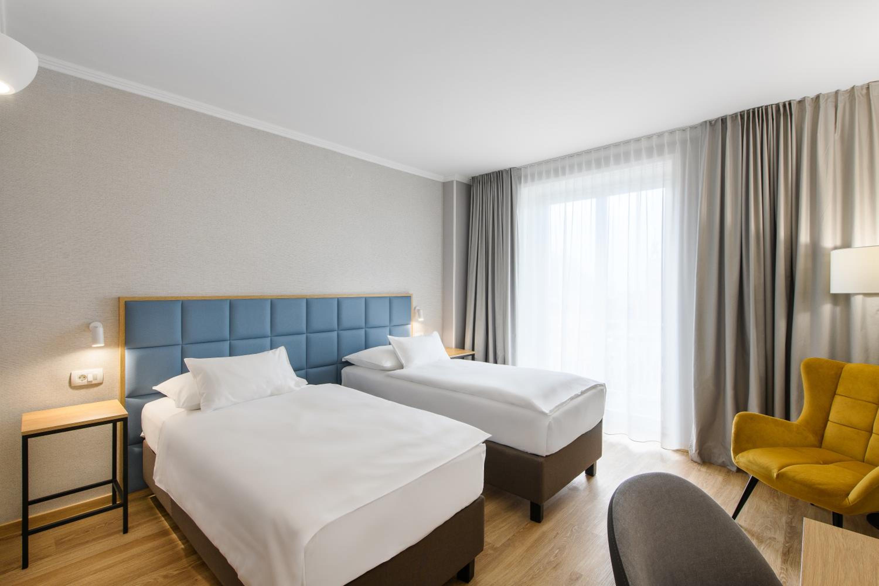 Superior Double or Twin Room photo 3