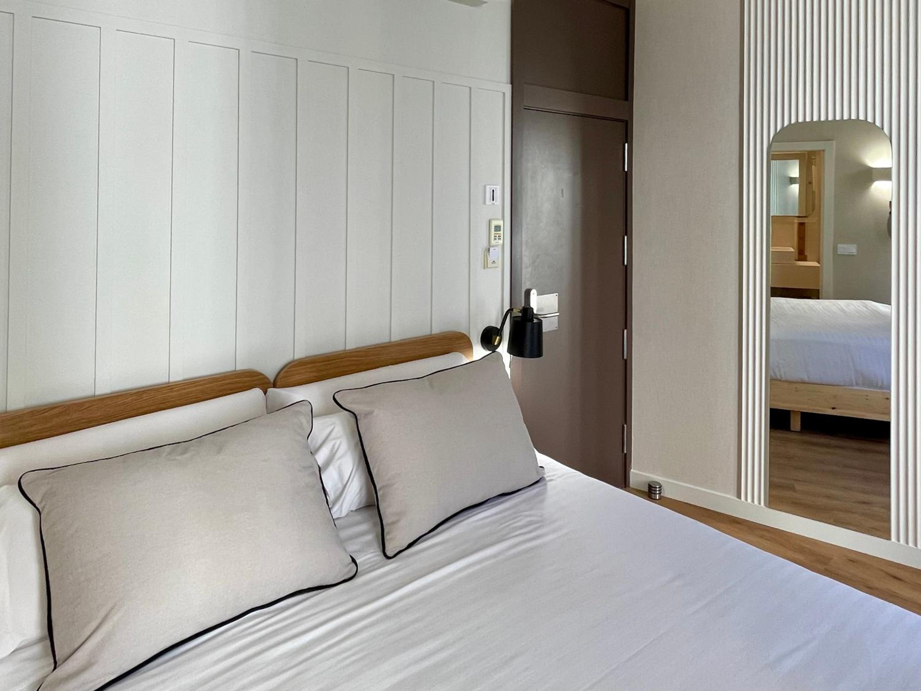 Standard Double Room - Photo 4