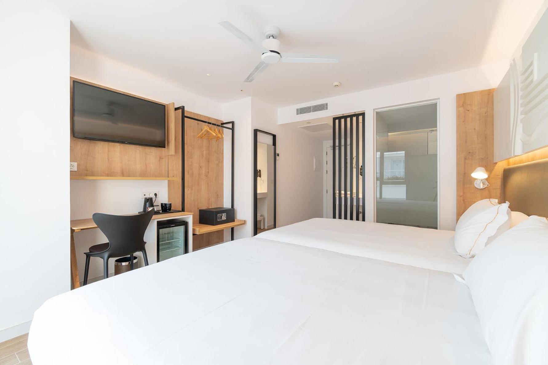 Superior Twin Room - Photo 3