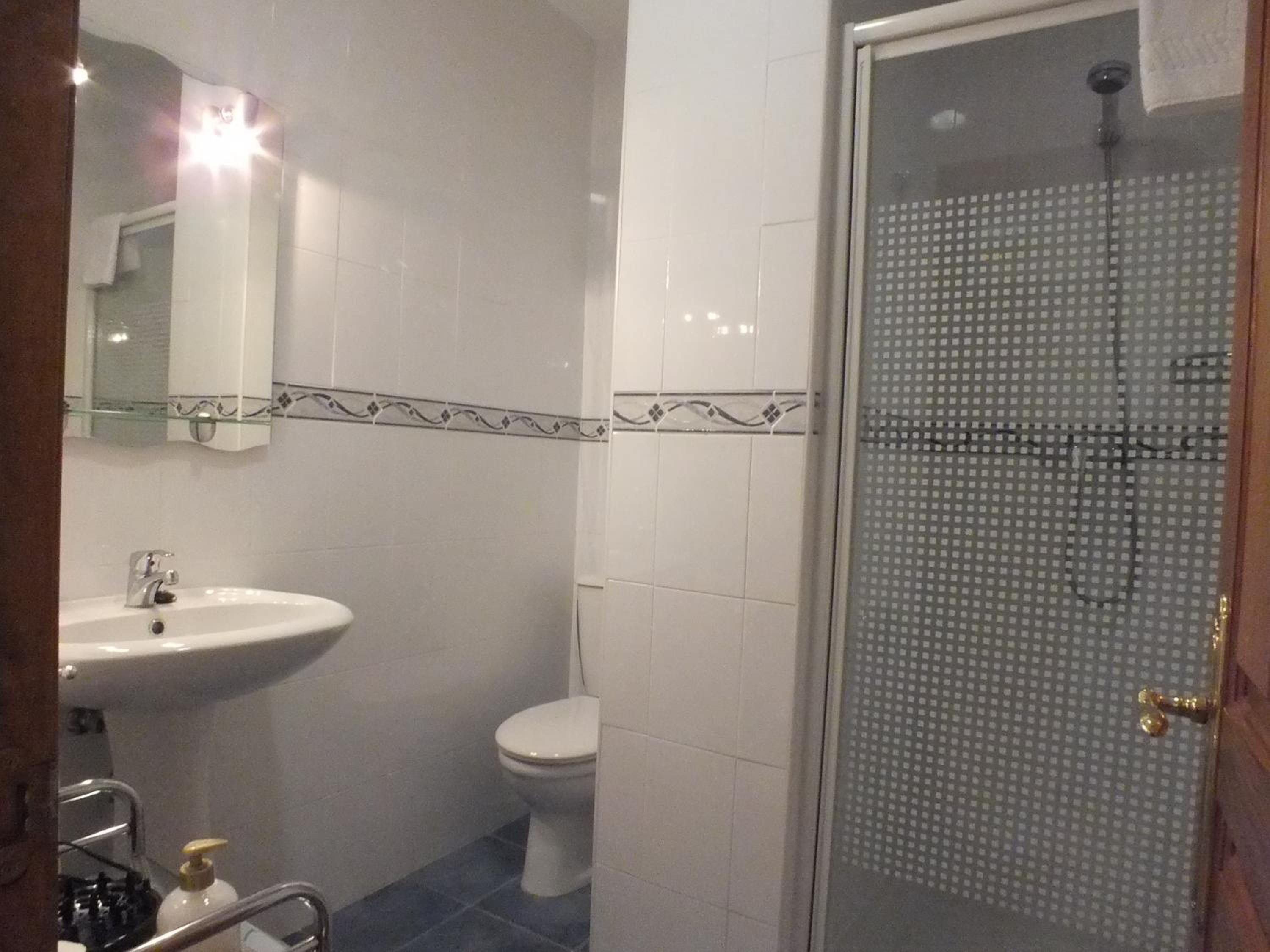 One-Bedroom Apartment with Balcony photo 3