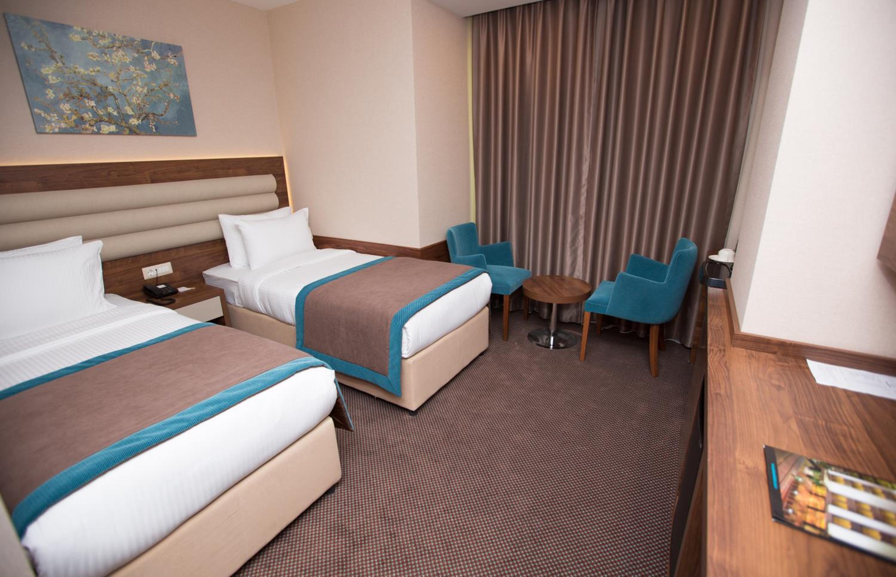 Standard Double Room photo 2