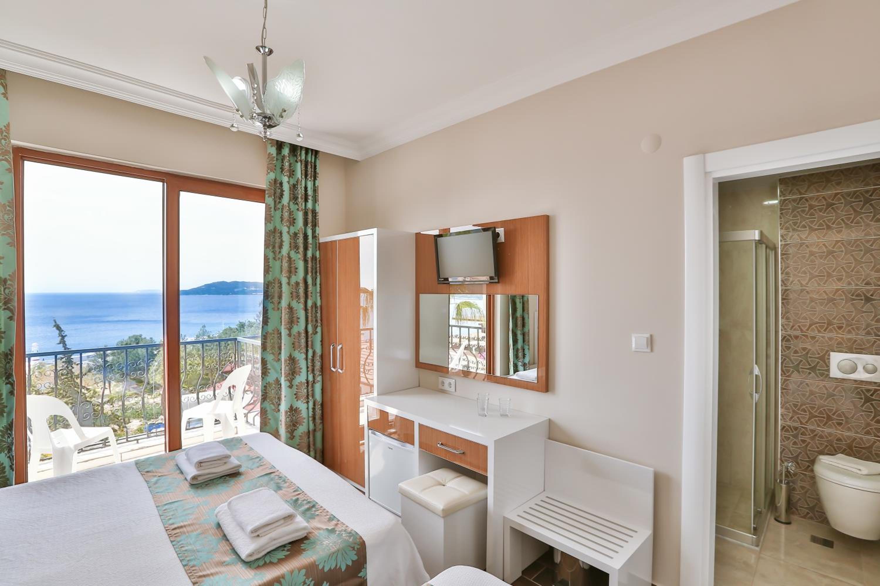 Triple Room with Sea View photo 3