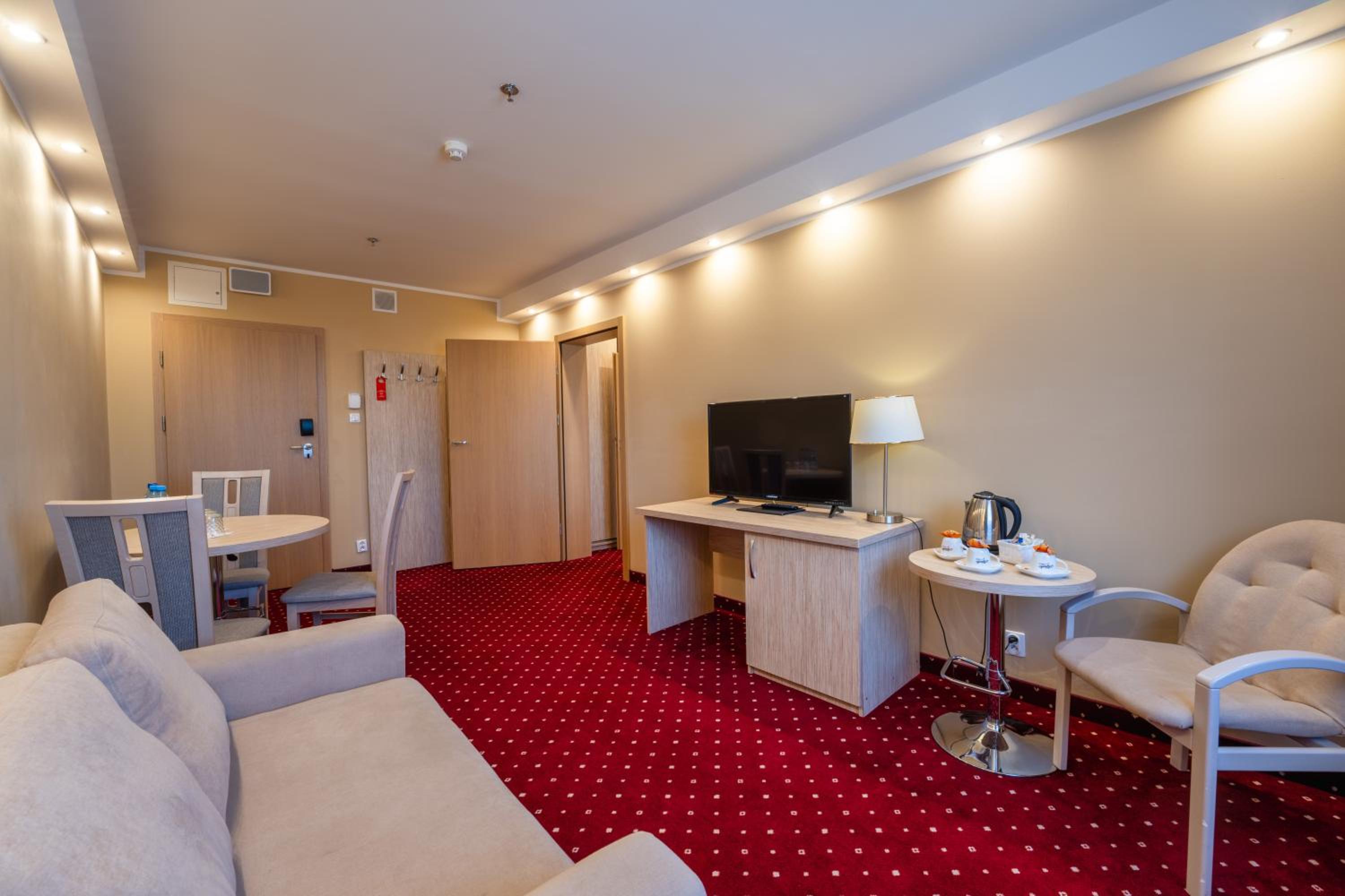 One-Bedroom Suite photo 2