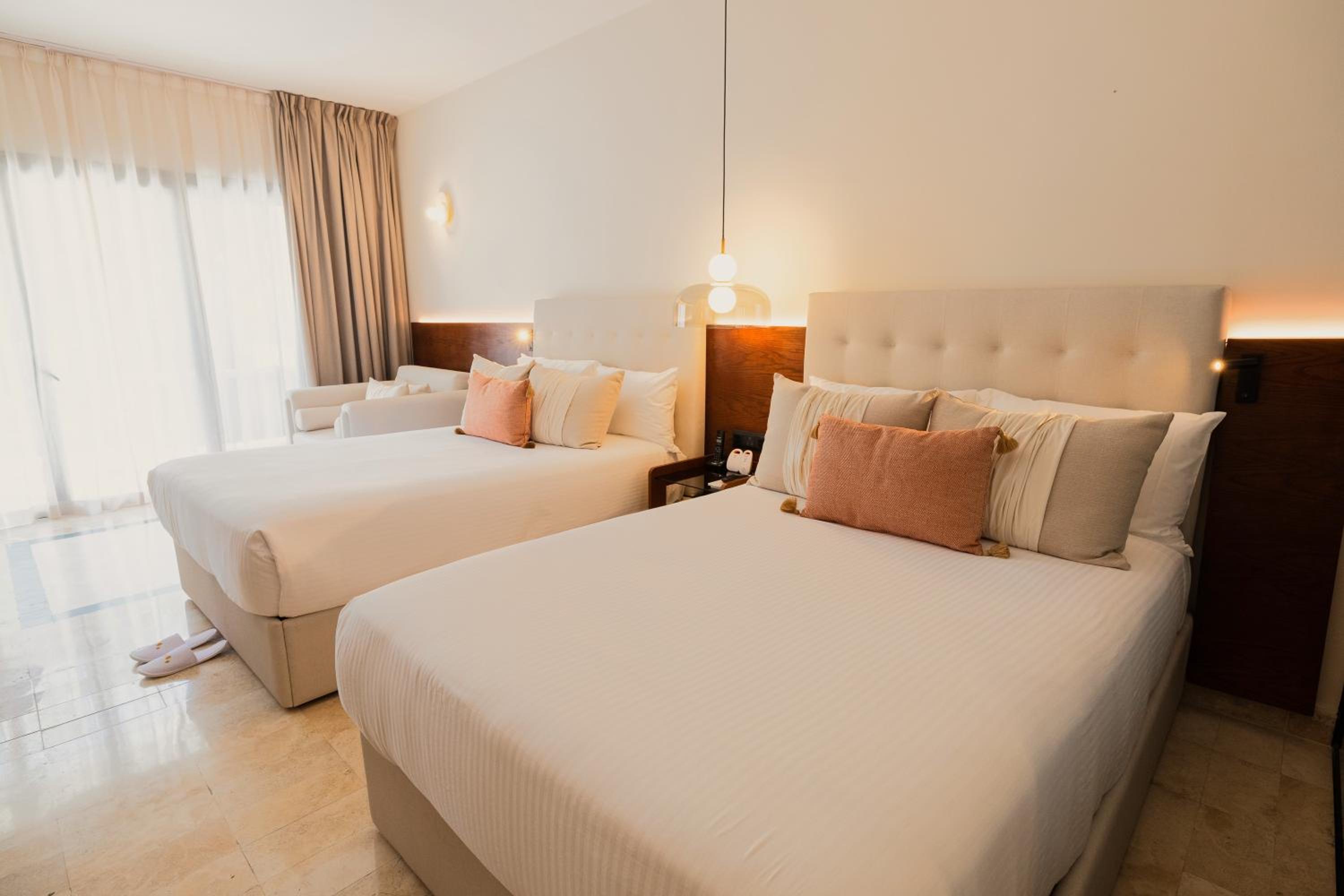 Double Room - Photo 3