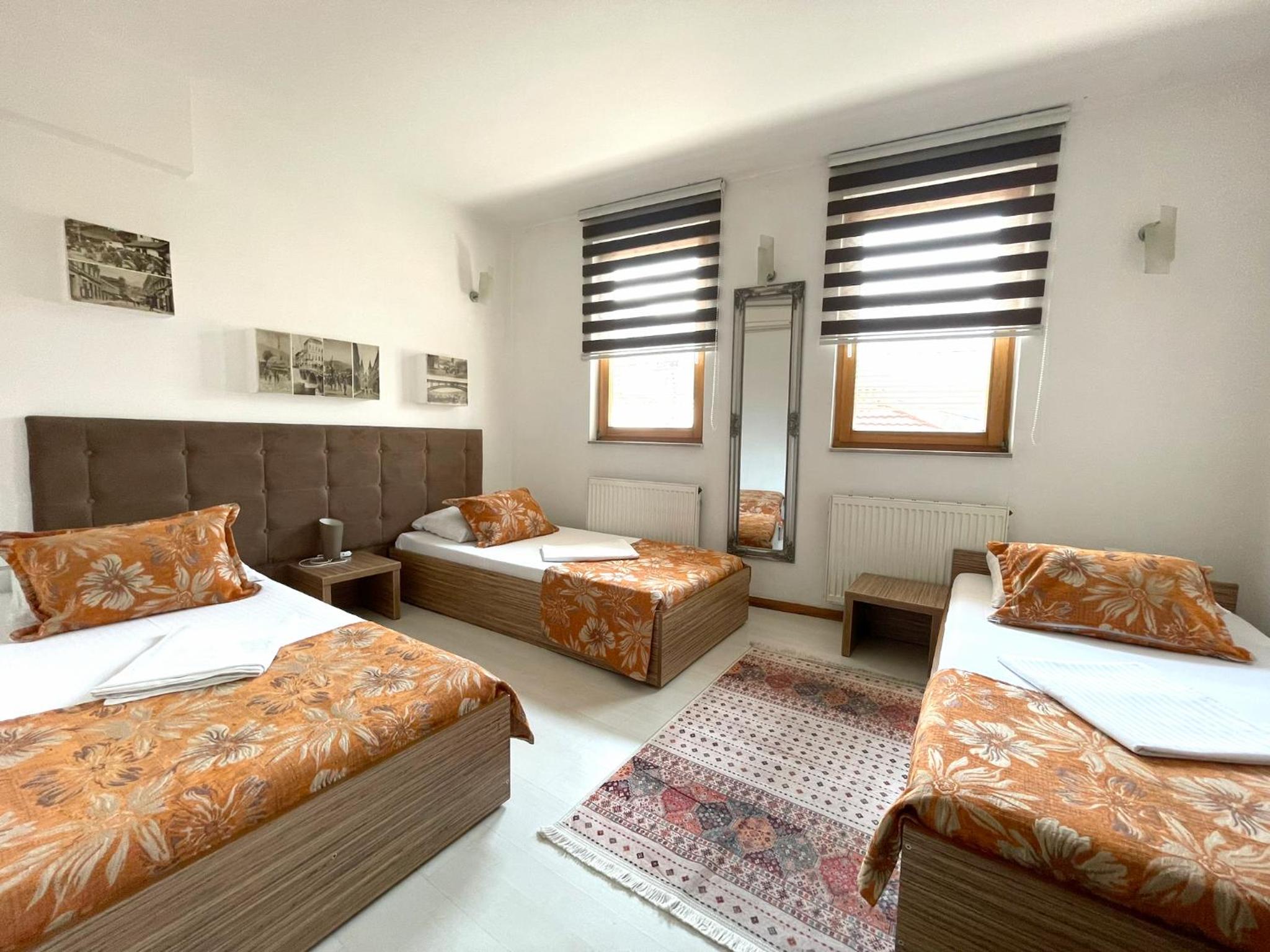 Triple Room - Photo 1