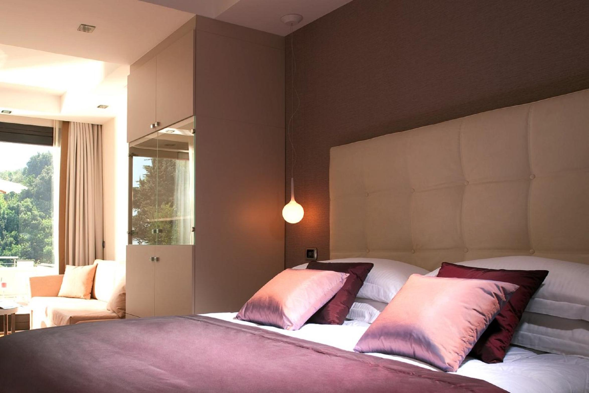 Deluxe Double Room with Sea View - Photo 1