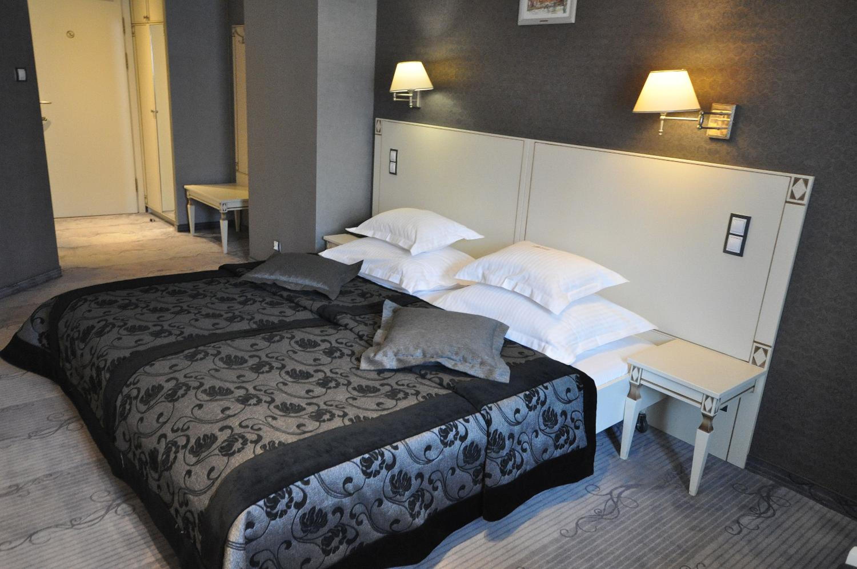 Double Room - Photo 2