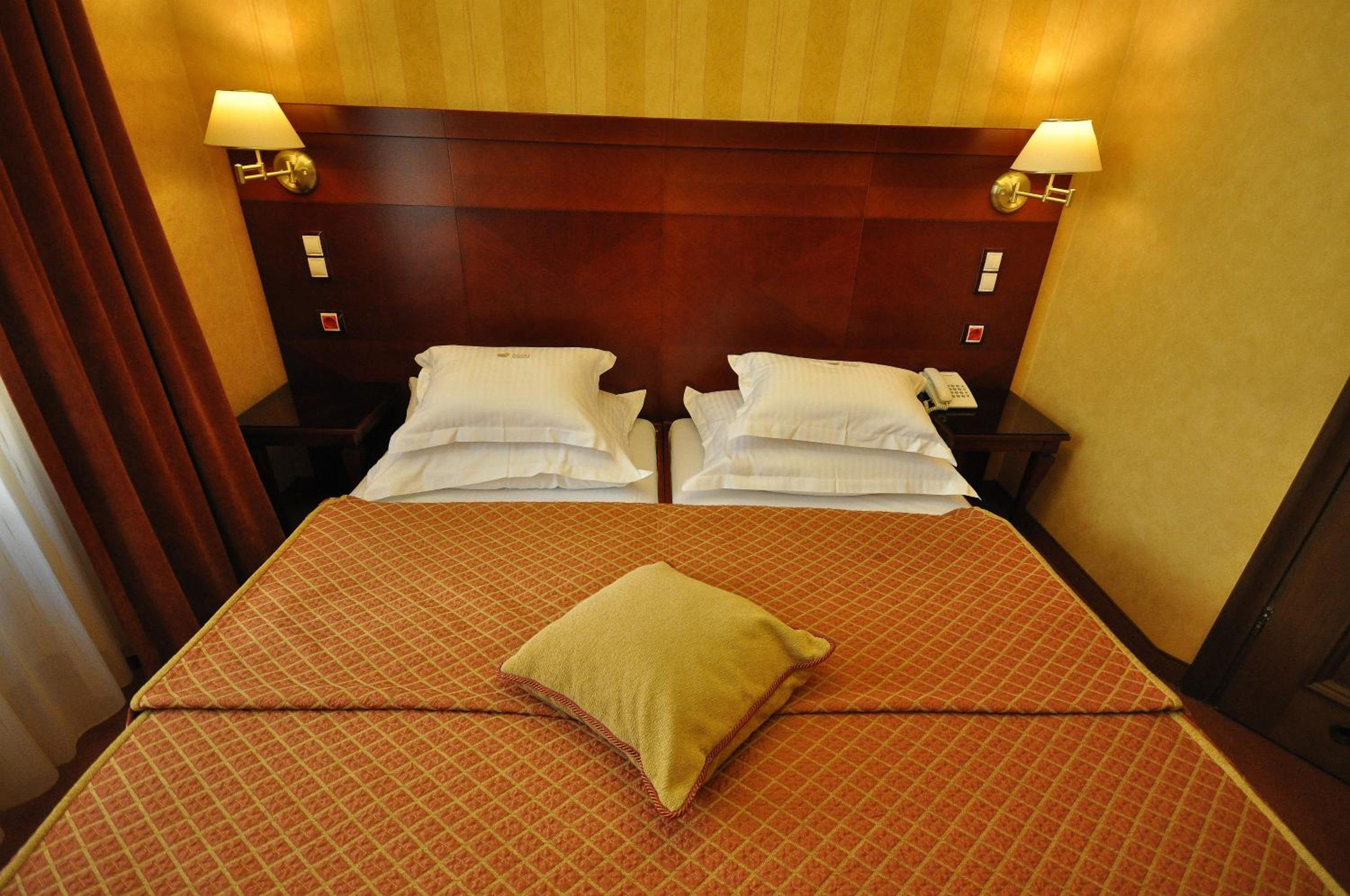 Double Room - Photo 3