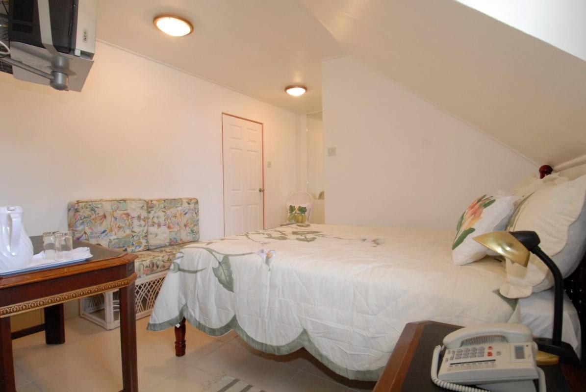 Standard Double Room photo 2