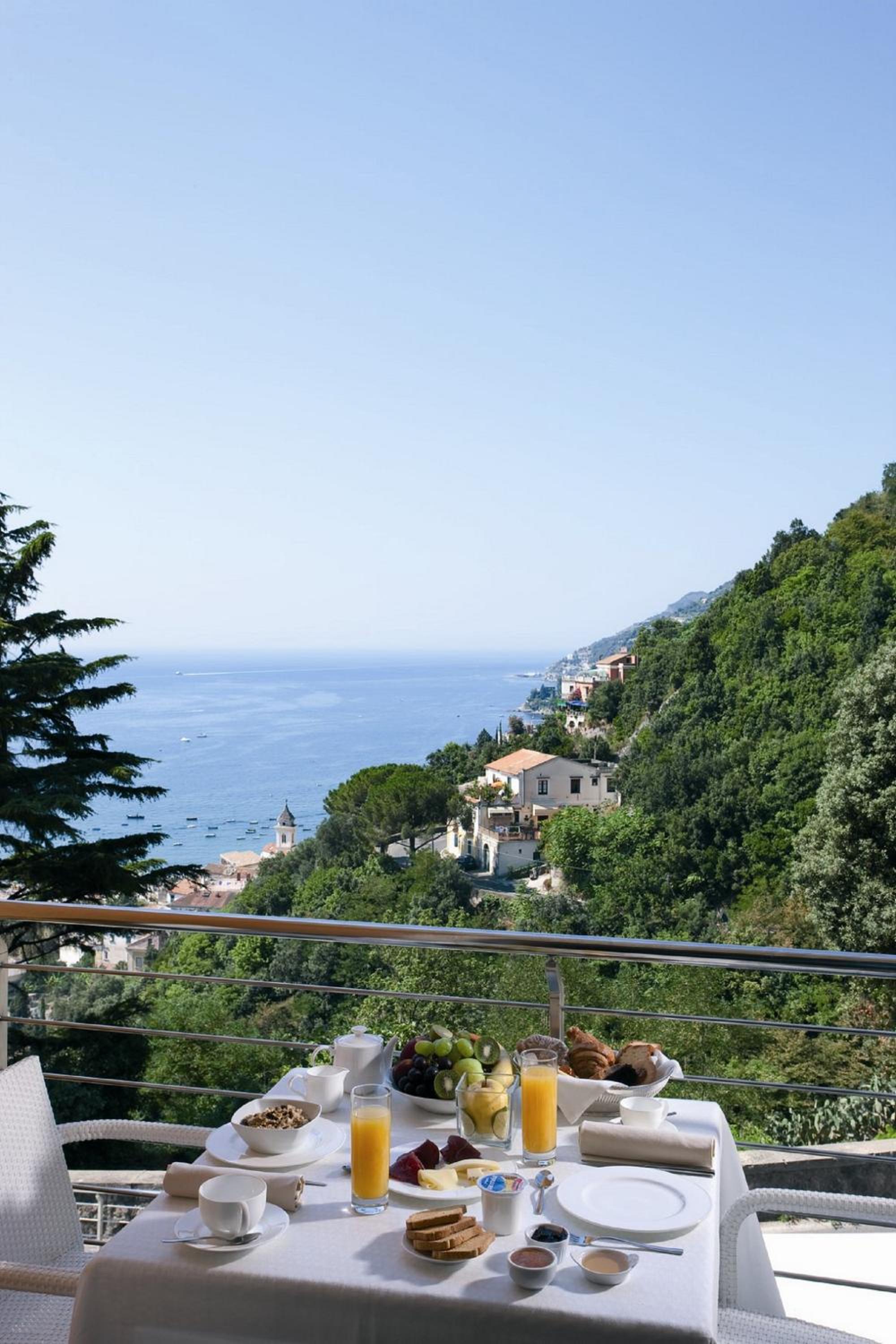 Deluxe Double Room with Sea View - Photo 3