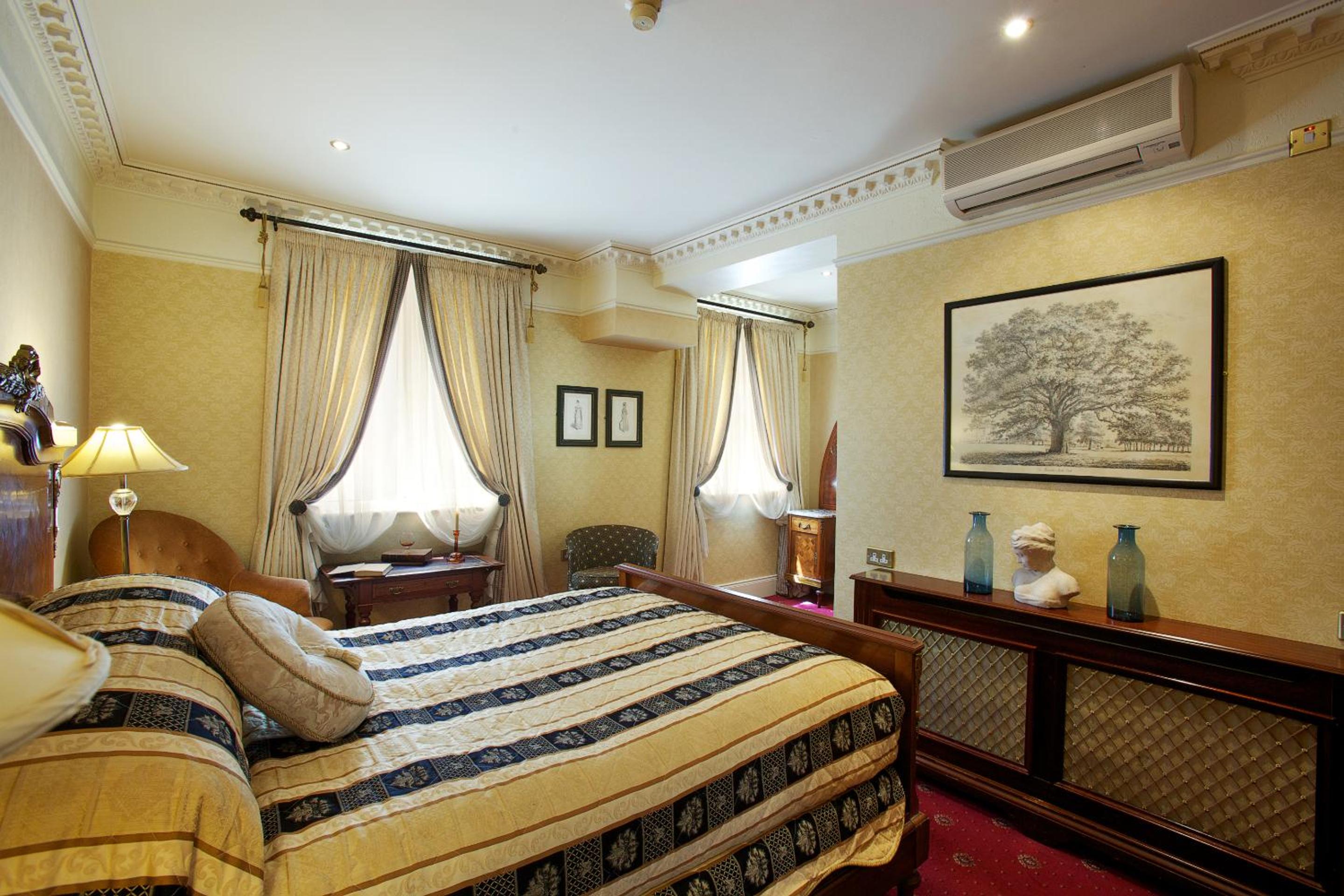 Superior Double or Twin Room photo 1