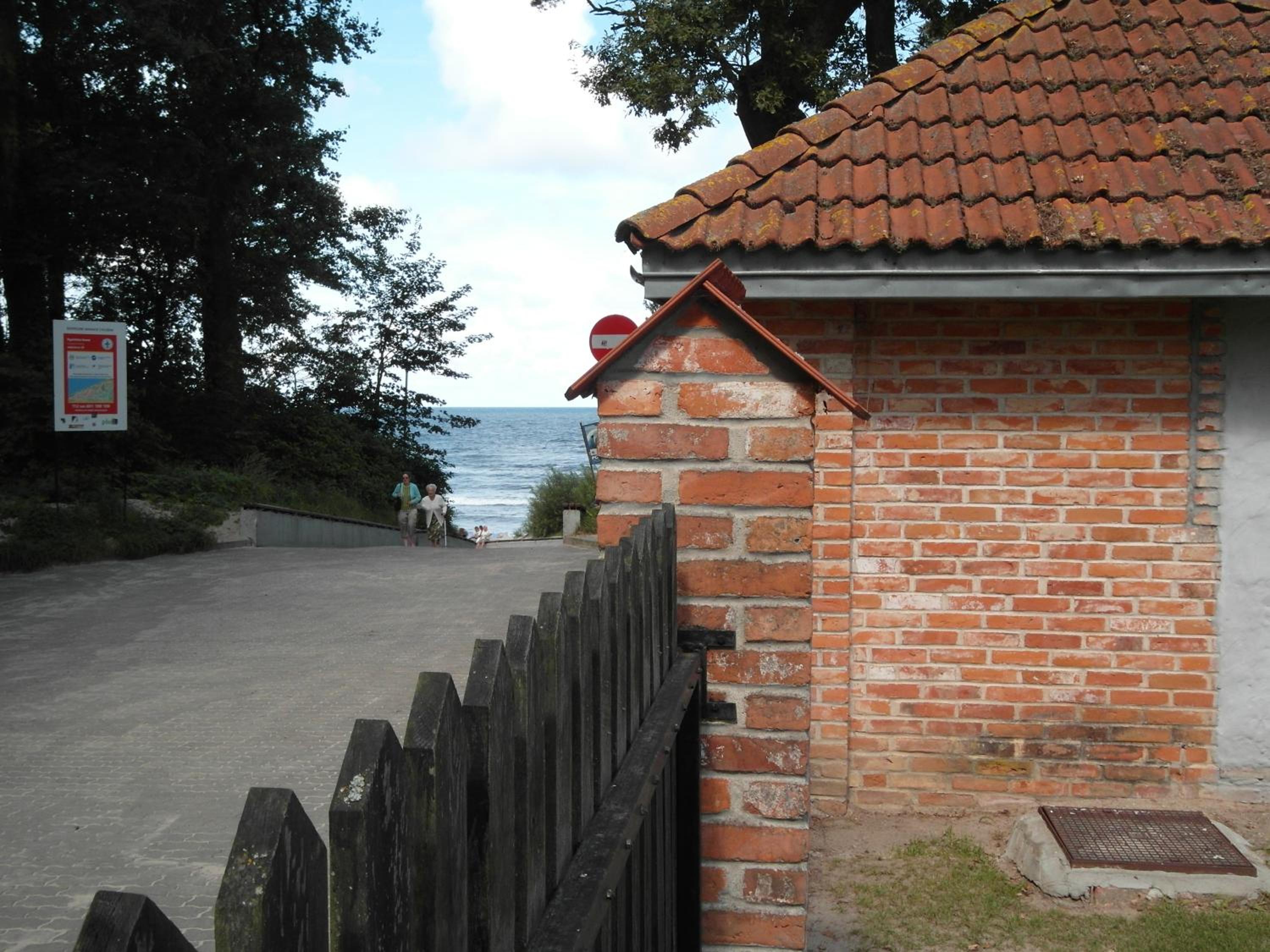 Villa with Sea View - Photo 49