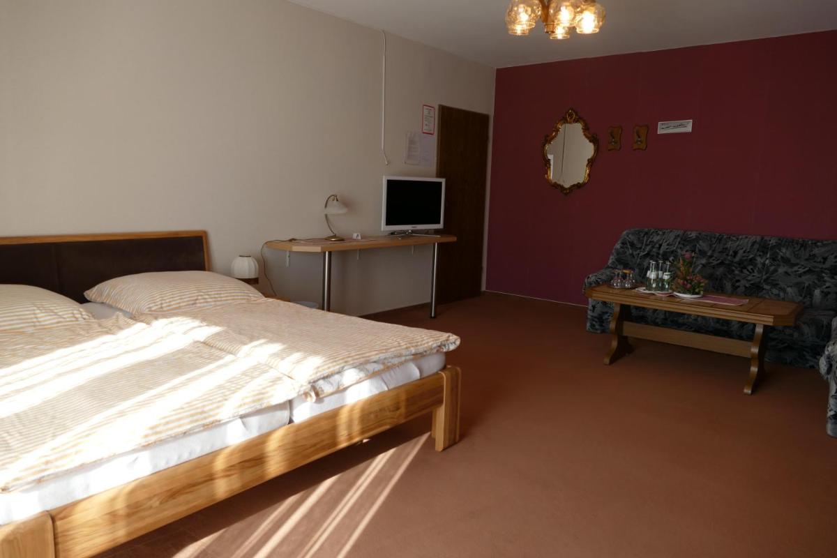 Family Room (4 Adults)