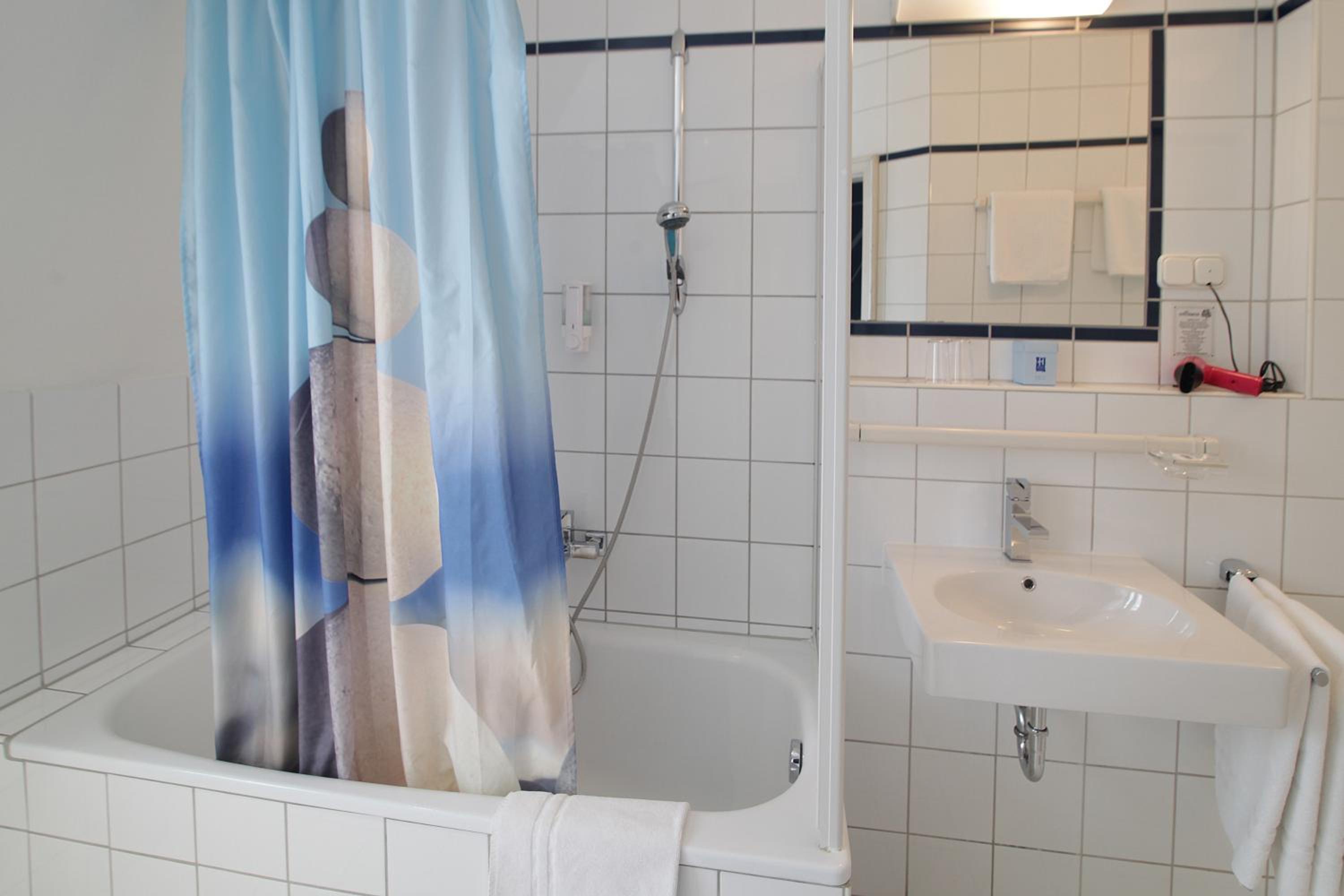 Standard Double Suite - Photo 14