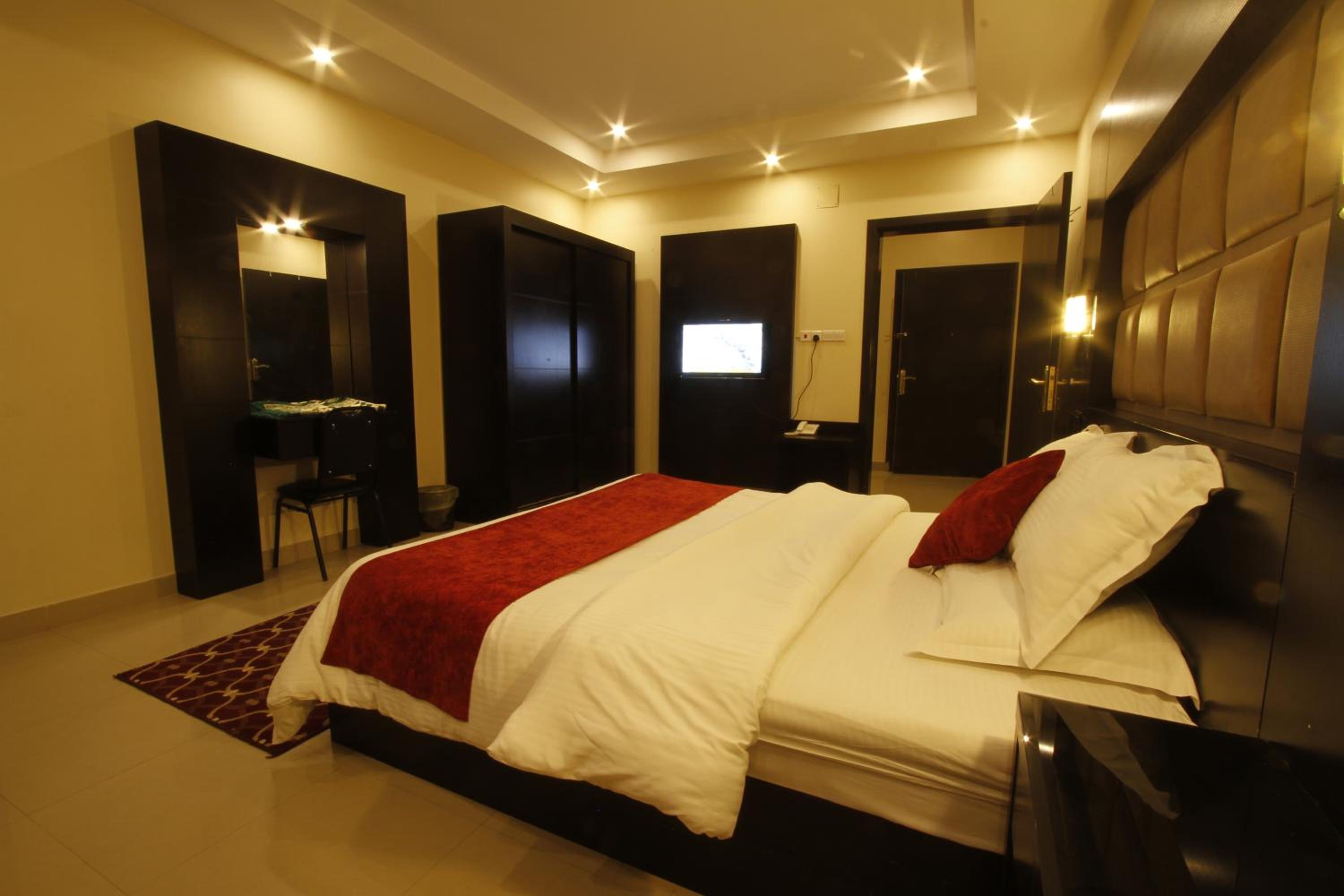 Deluxe Double Room photo 2