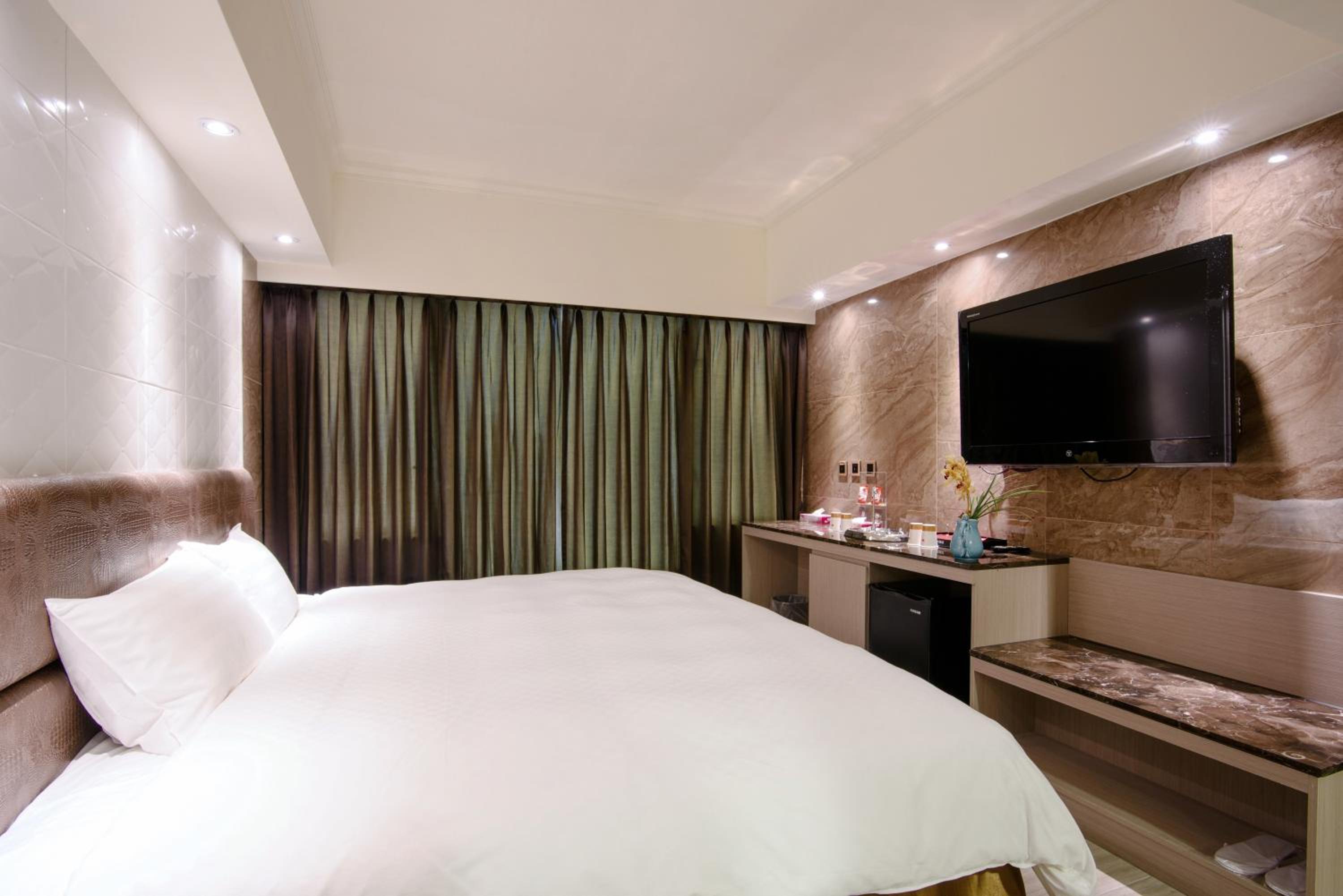 Standard Double Room photo 2