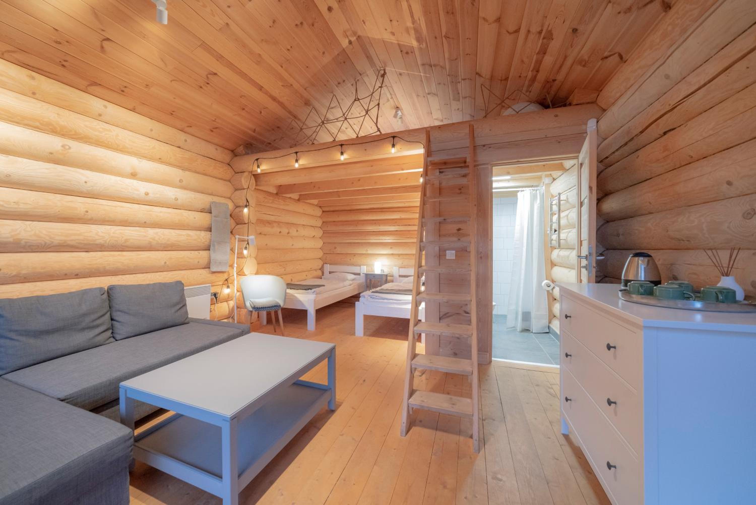 One-Bedroom House photo 2