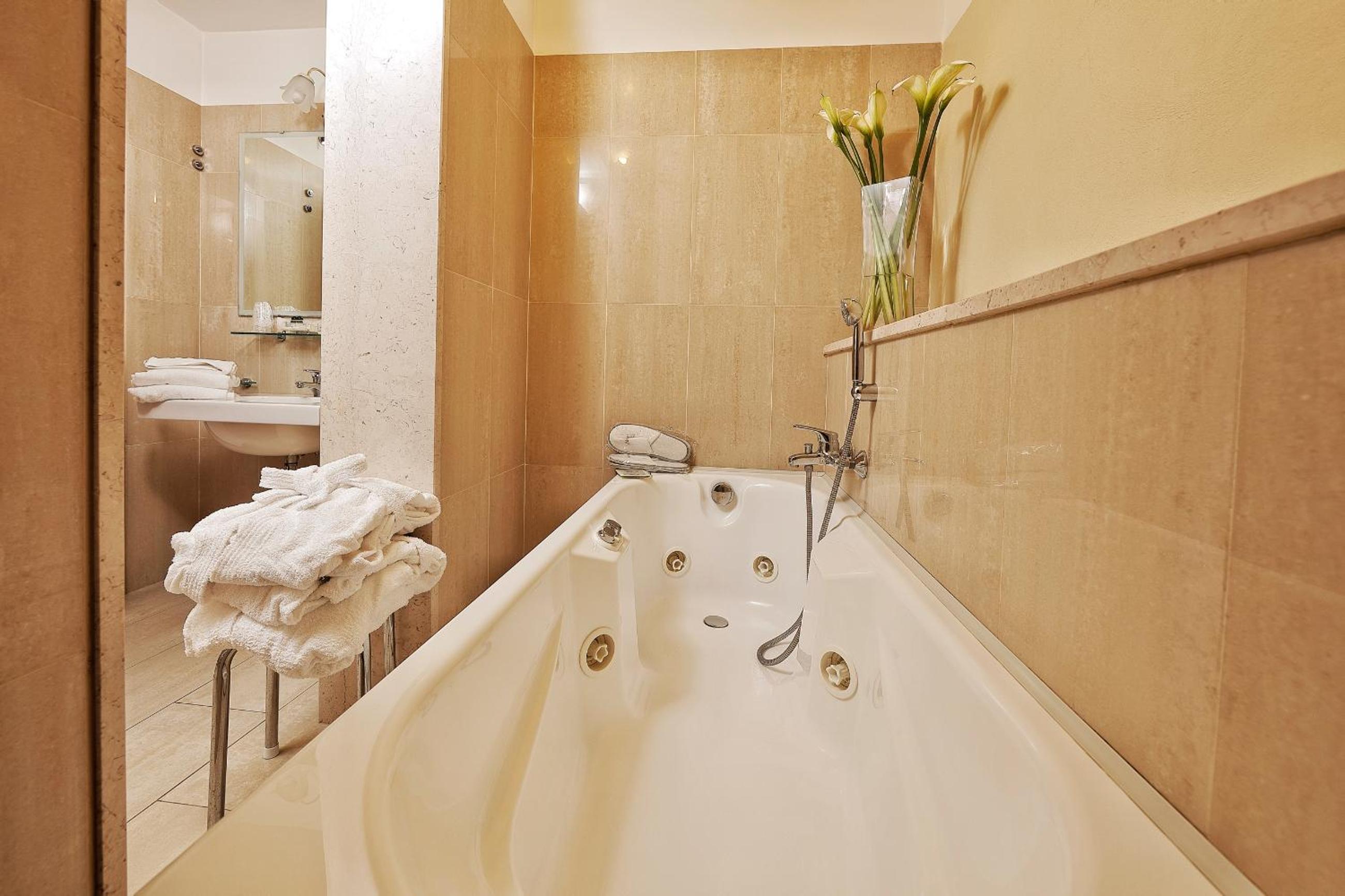 Junior Suite - Photo 7