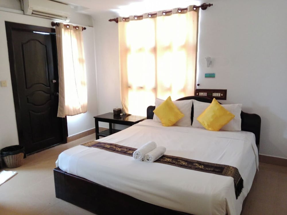Deluxe Double Room, City View