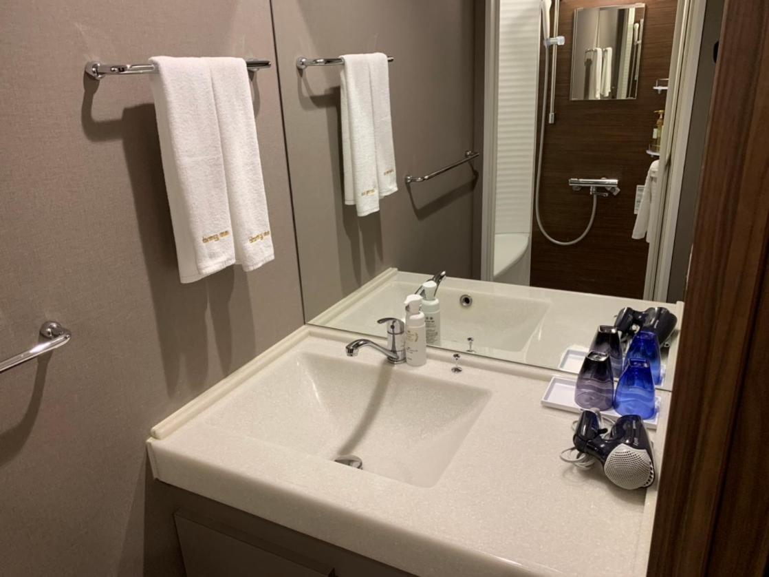Standard Twin Room - Photo 7