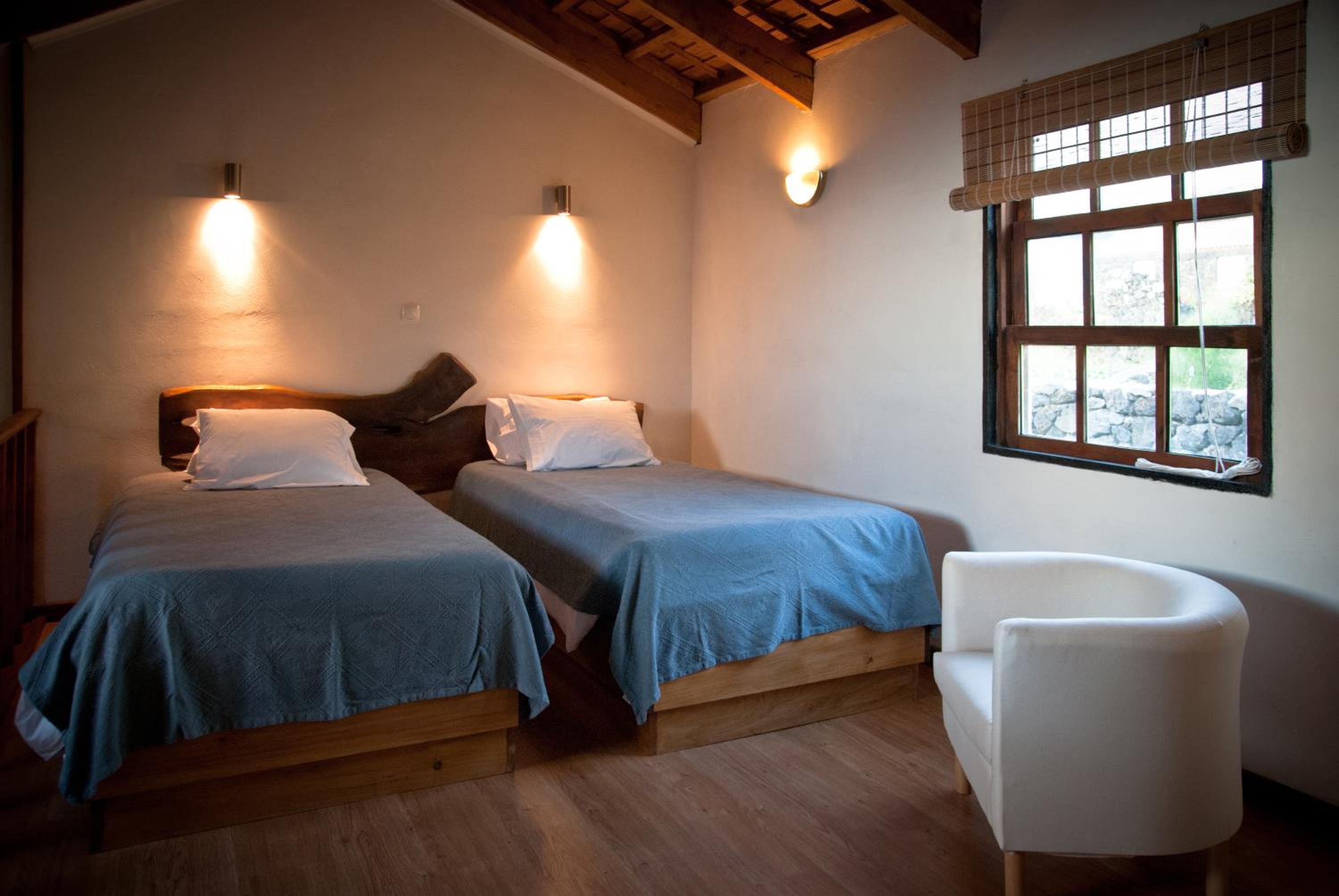 One-Bedroom Suite with Sofa Bed - Photo 4