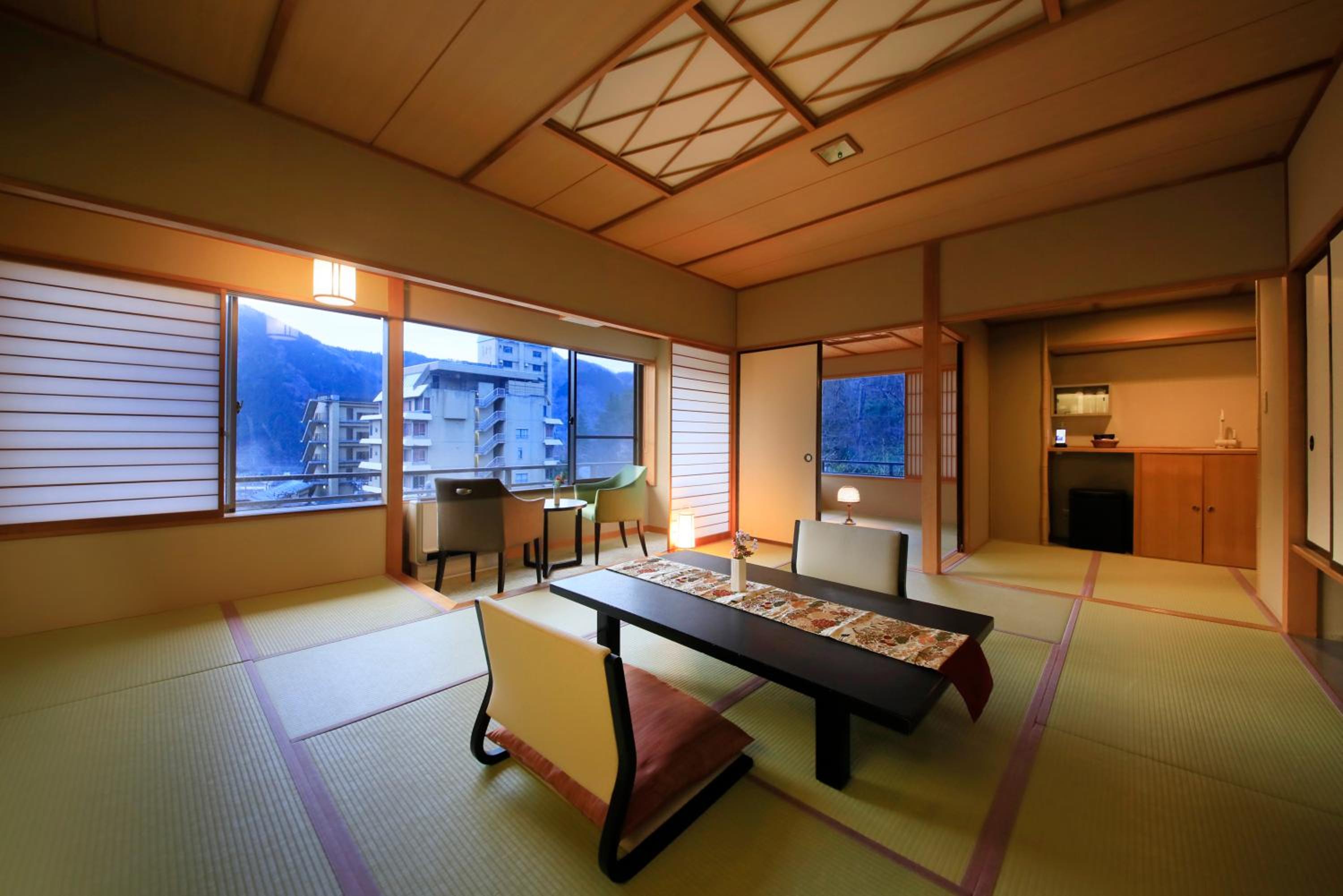 Japanese-Style Corner Room - Non-Smoking - Photo 2