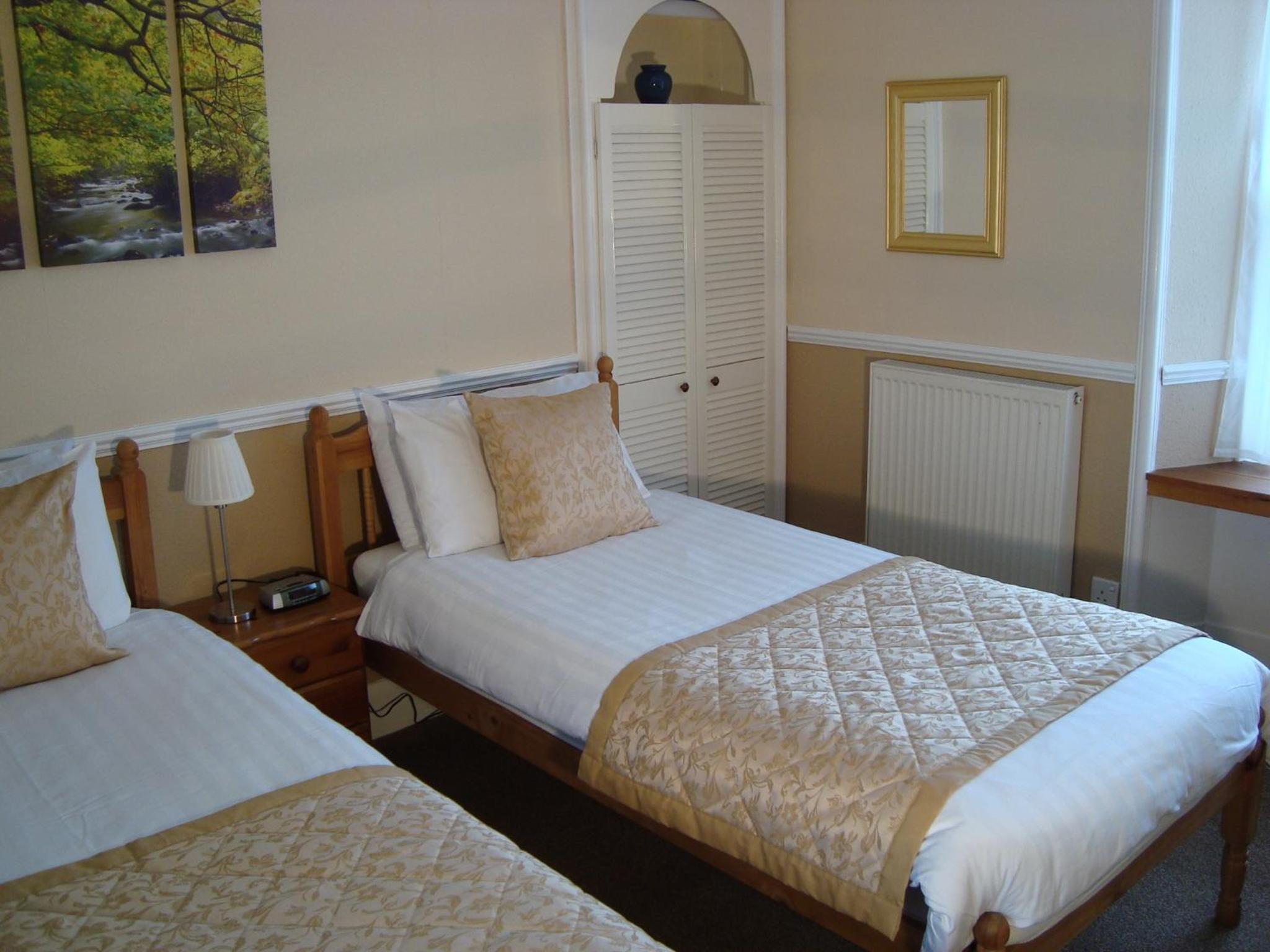 Twin Room Ensuite