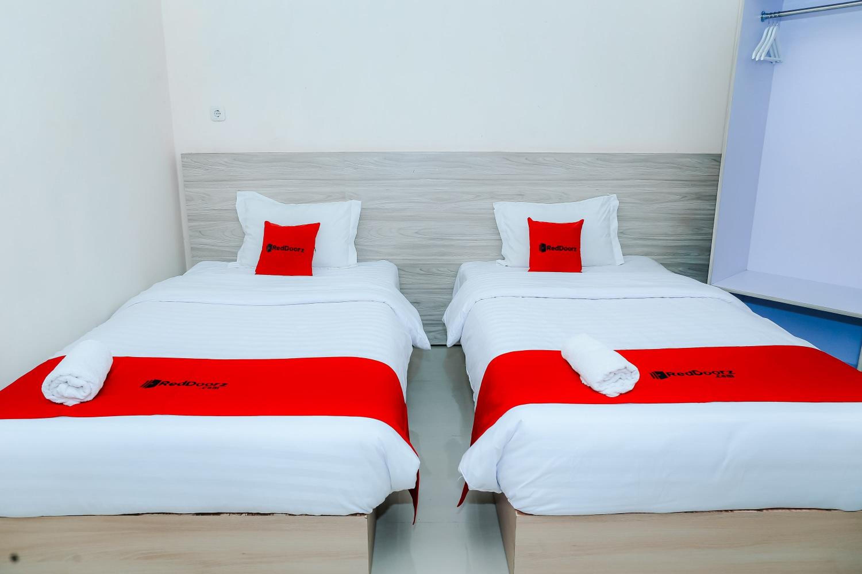 Deluxe Twin Room - Photo 1
