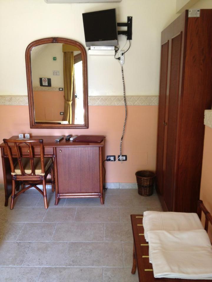 Single Room