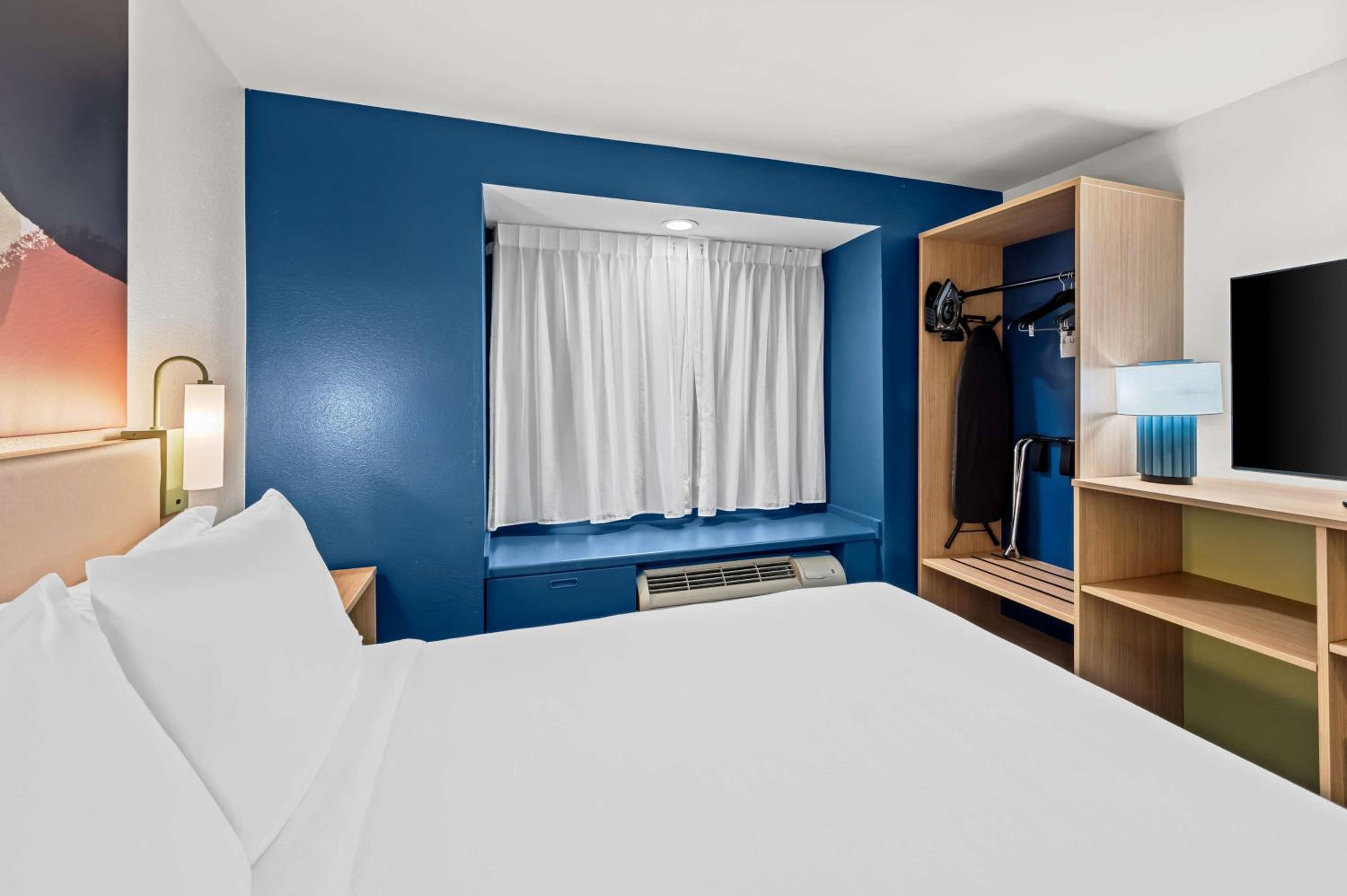 Queen Room - Photo 5