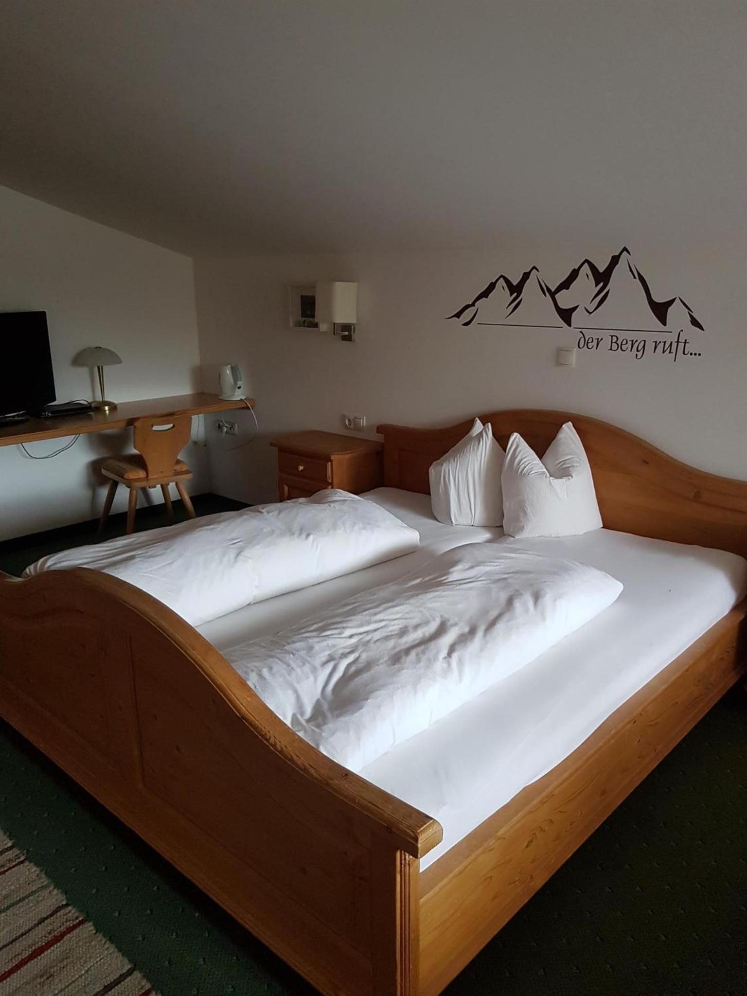 Single Room with Balcony photo 3