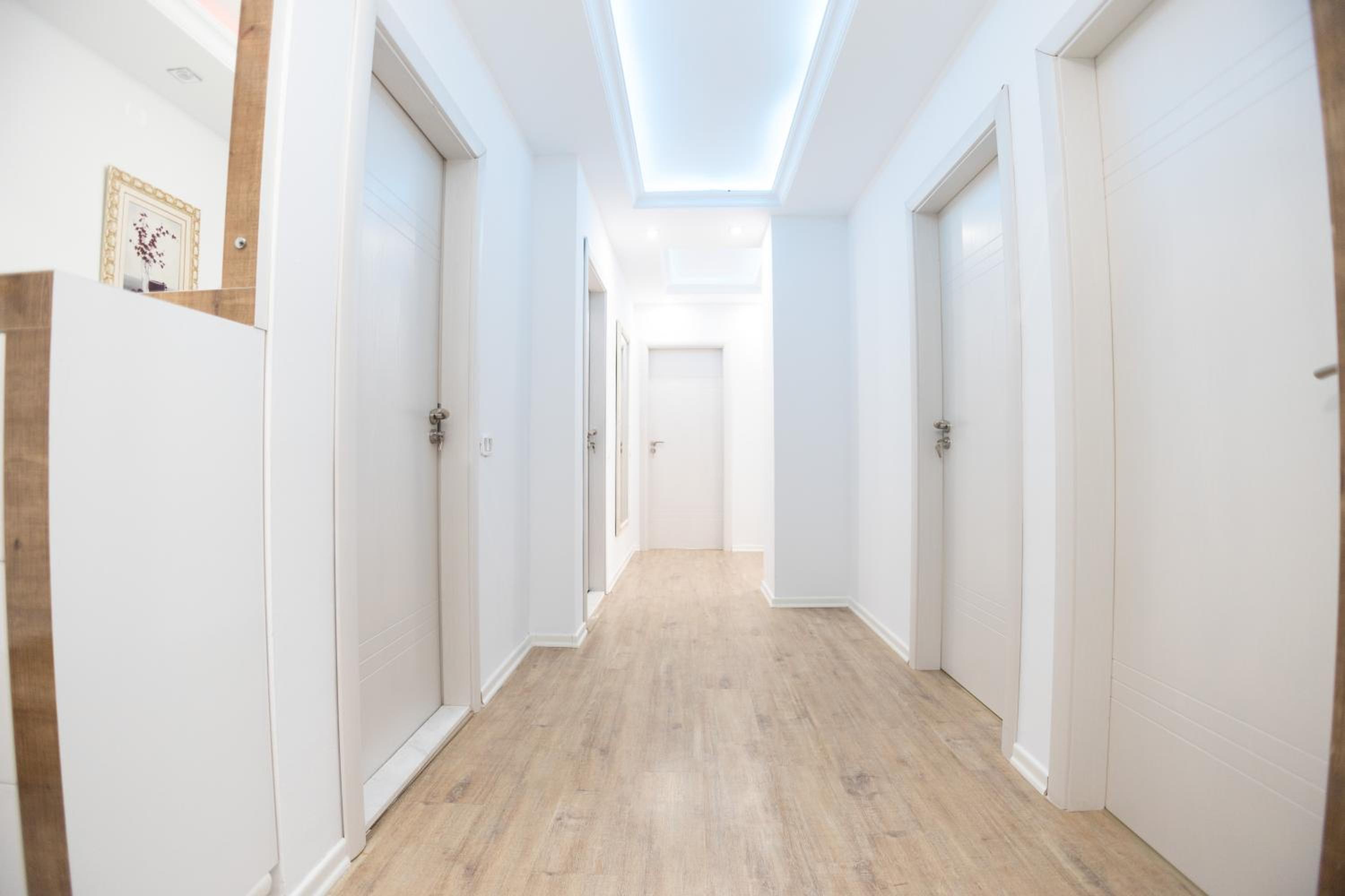 Three-Bedroom Premium Apartment with Balcony